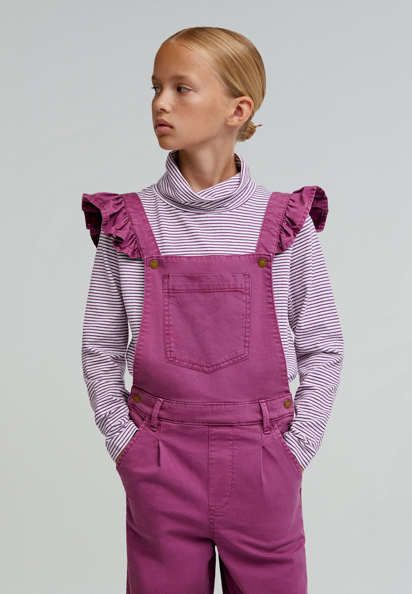 DUNGAREES WITH RUFFLES