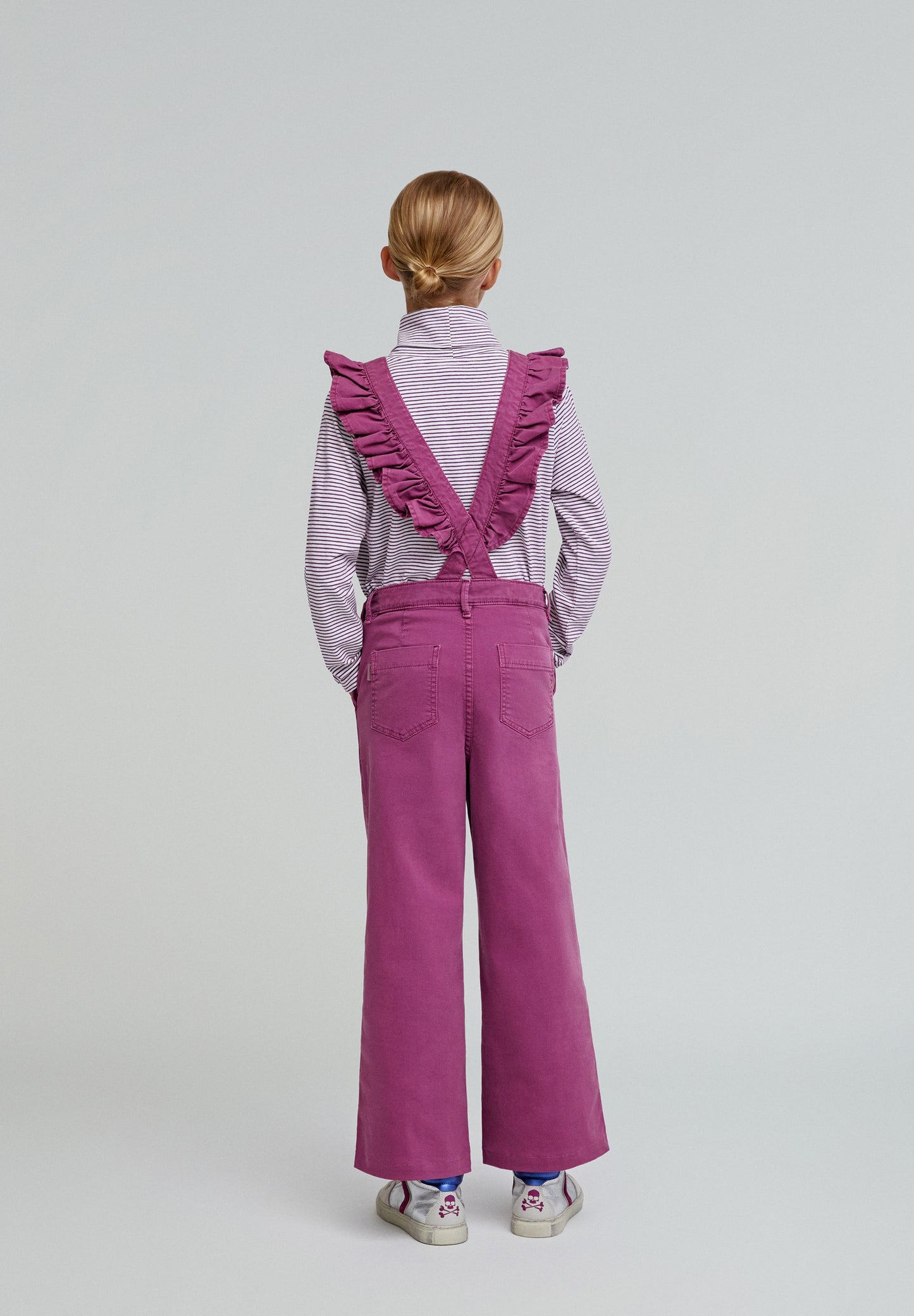 DUNGAREES WITH RUFFLES