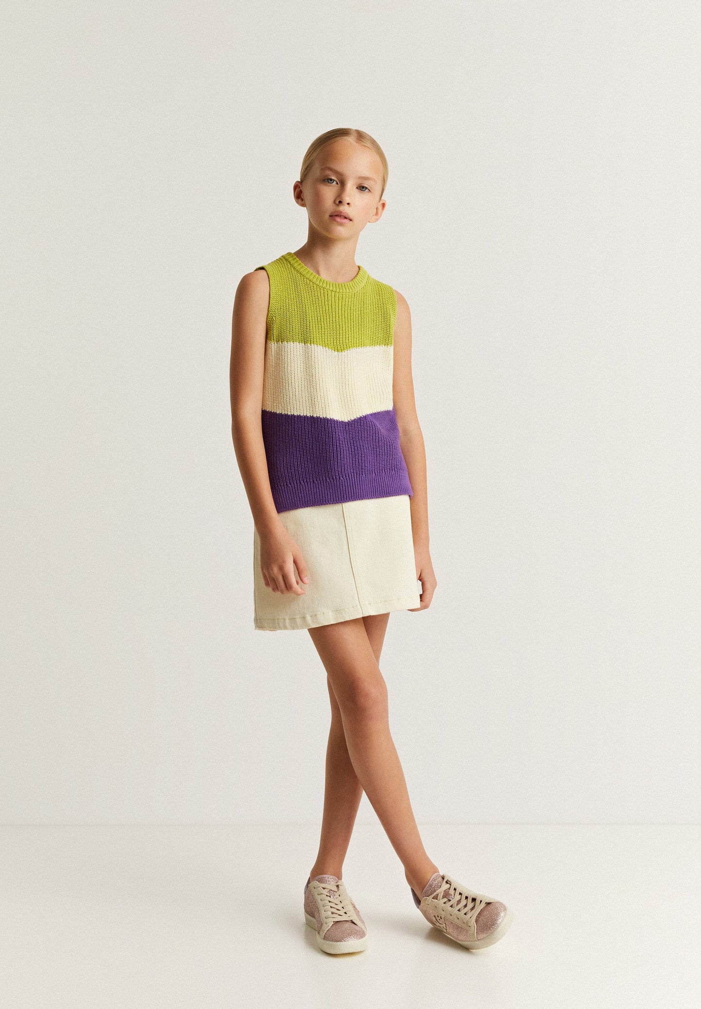 THREE-COLOURED KNIT WAISTCOAT