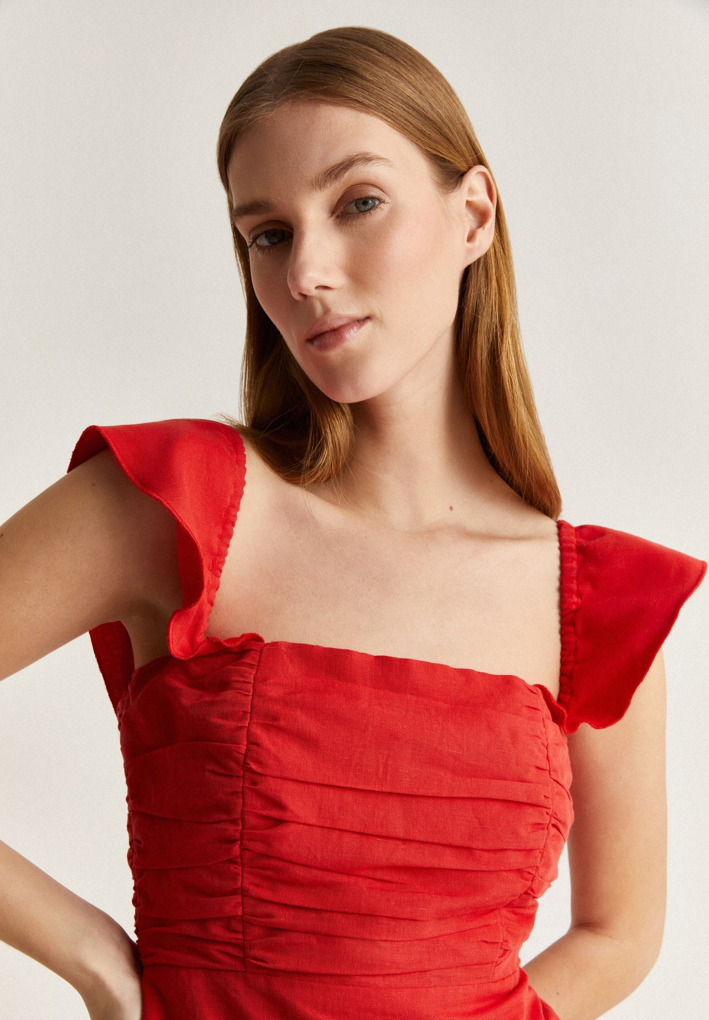 LINEN MIDI DRESS WITH DRAPED CHEST