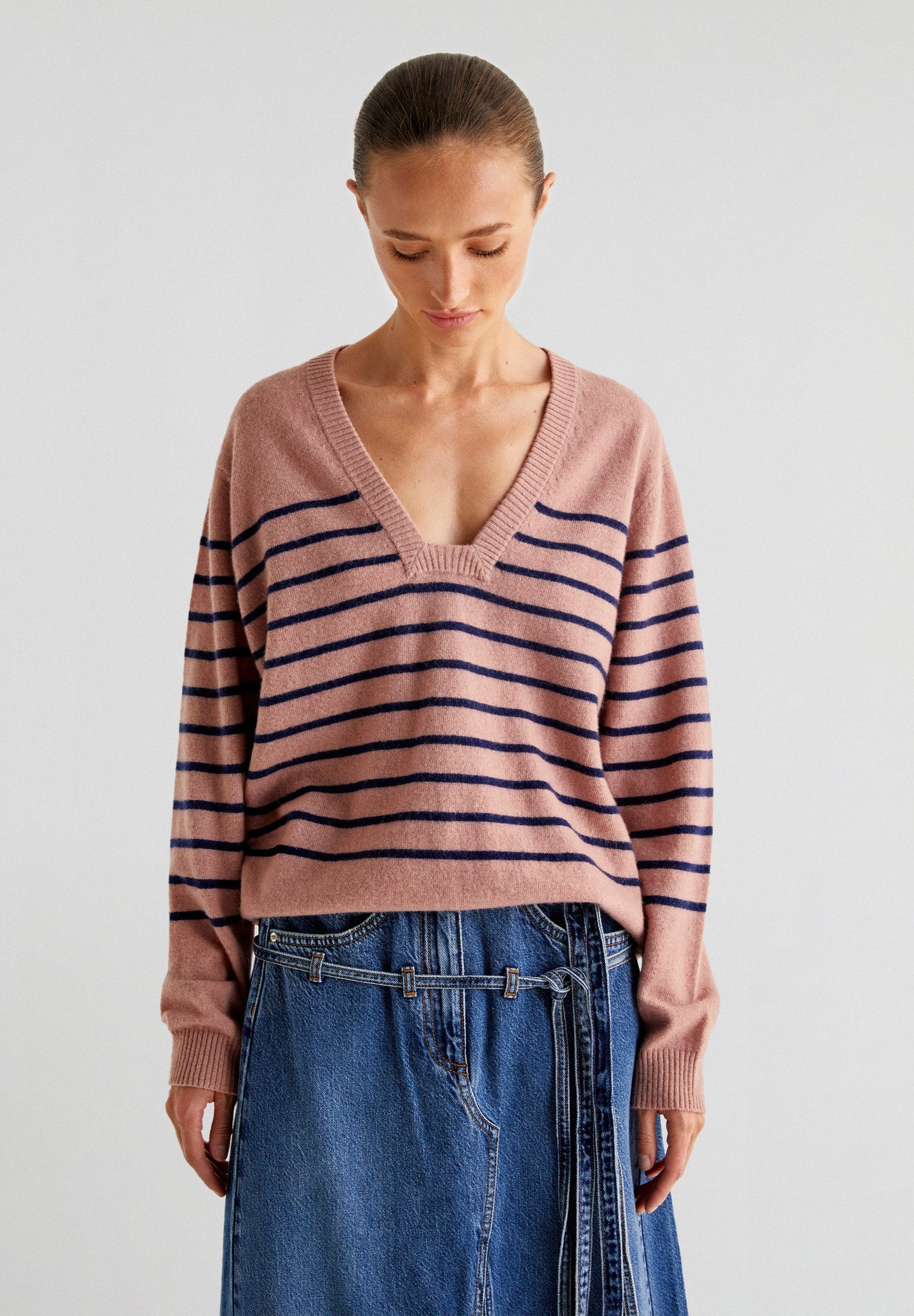 STRIPED SQUARE-CUT NECKLINE SWEATER