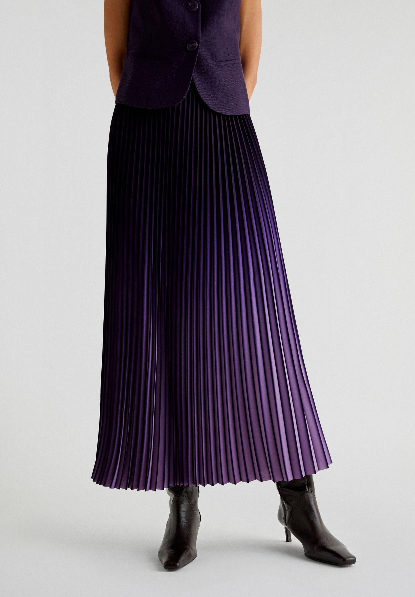 PLEAT DEGRED MIDI SKIRT