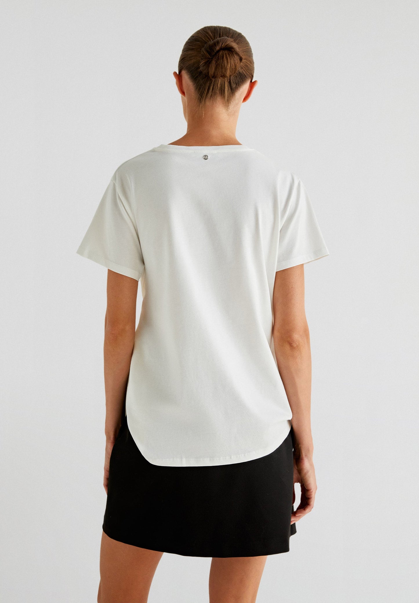 SIDE KNOT T-SHIRT