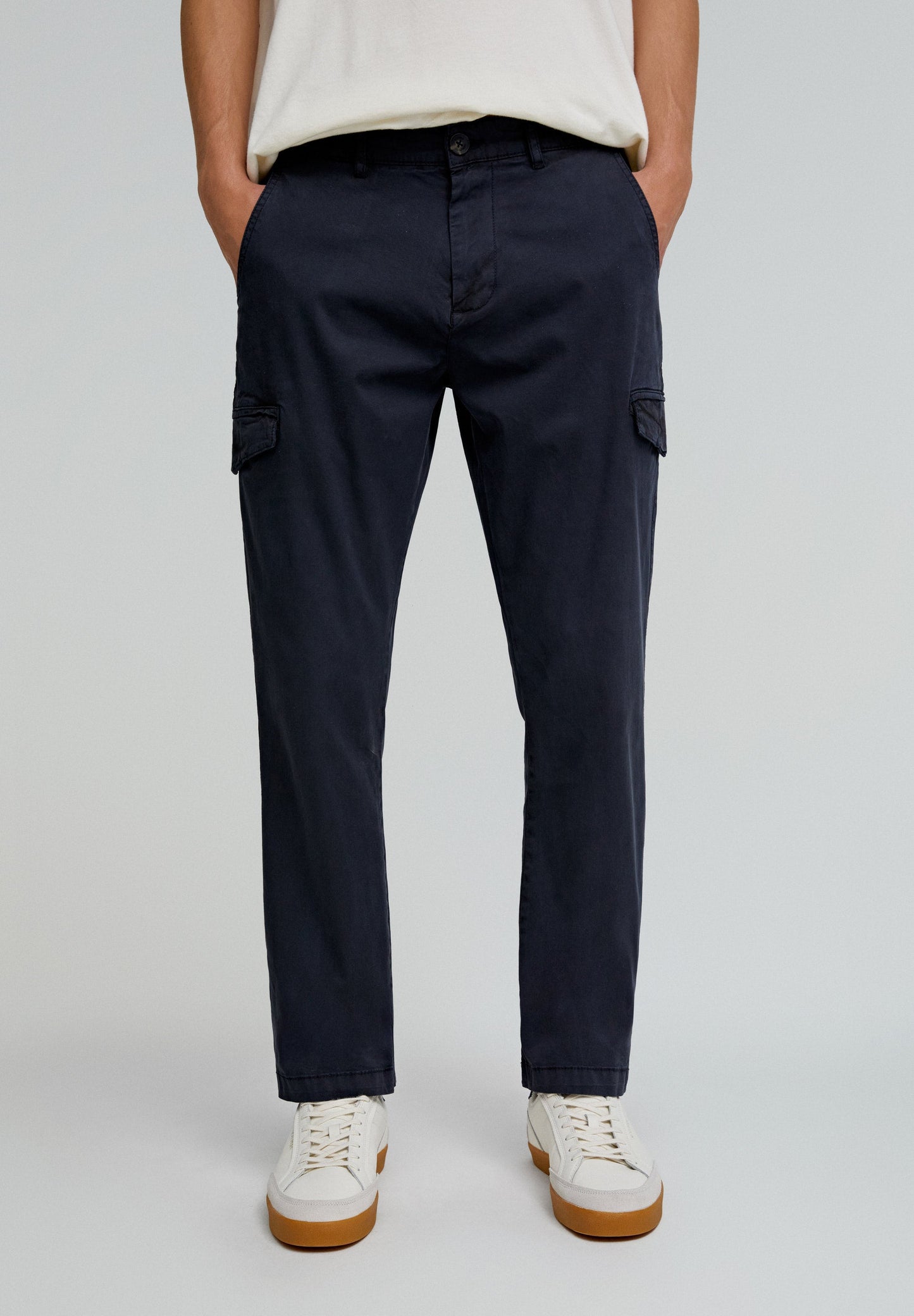 CARGO TROUSERS