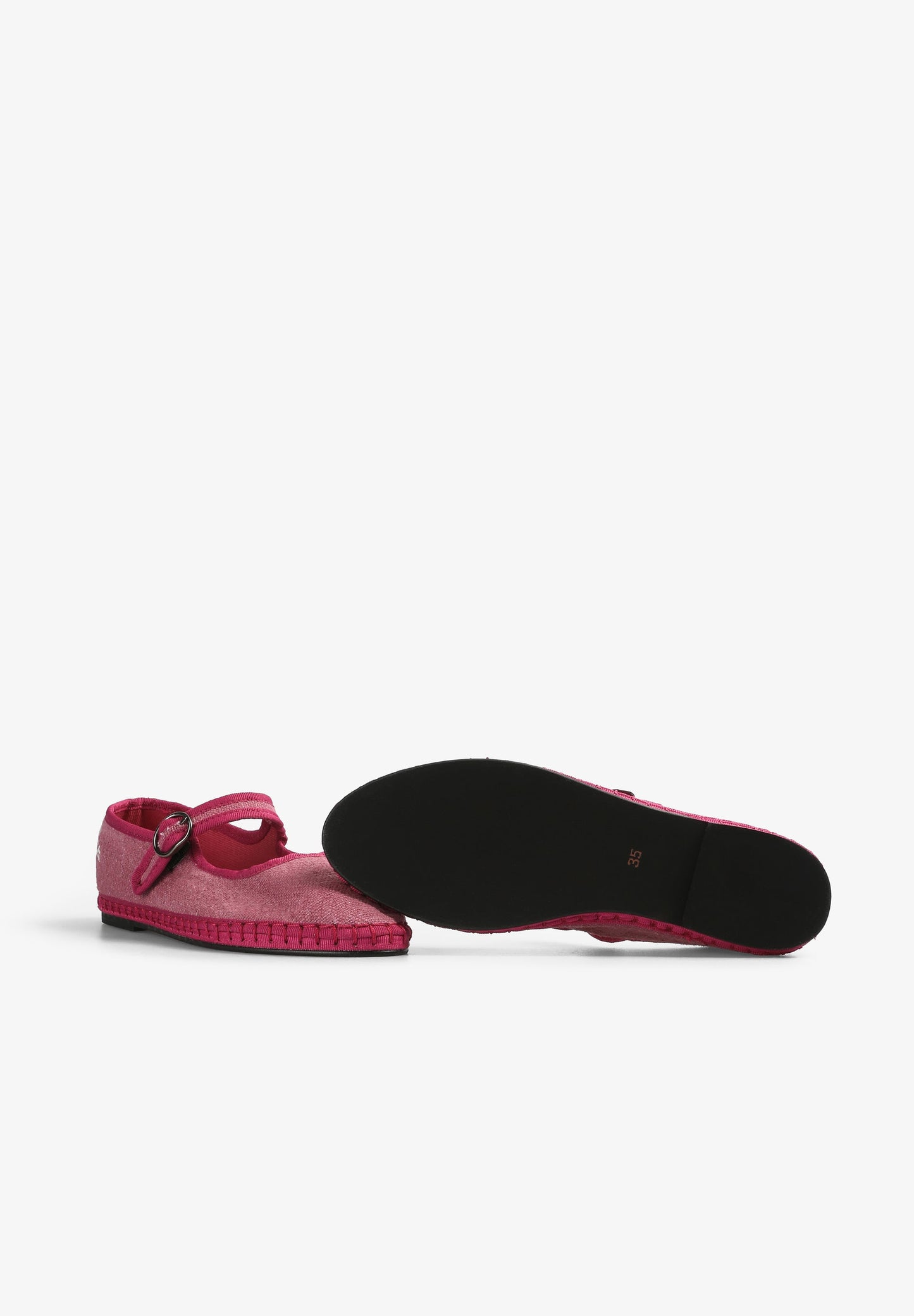 BALLET FLATS WITH STRAP