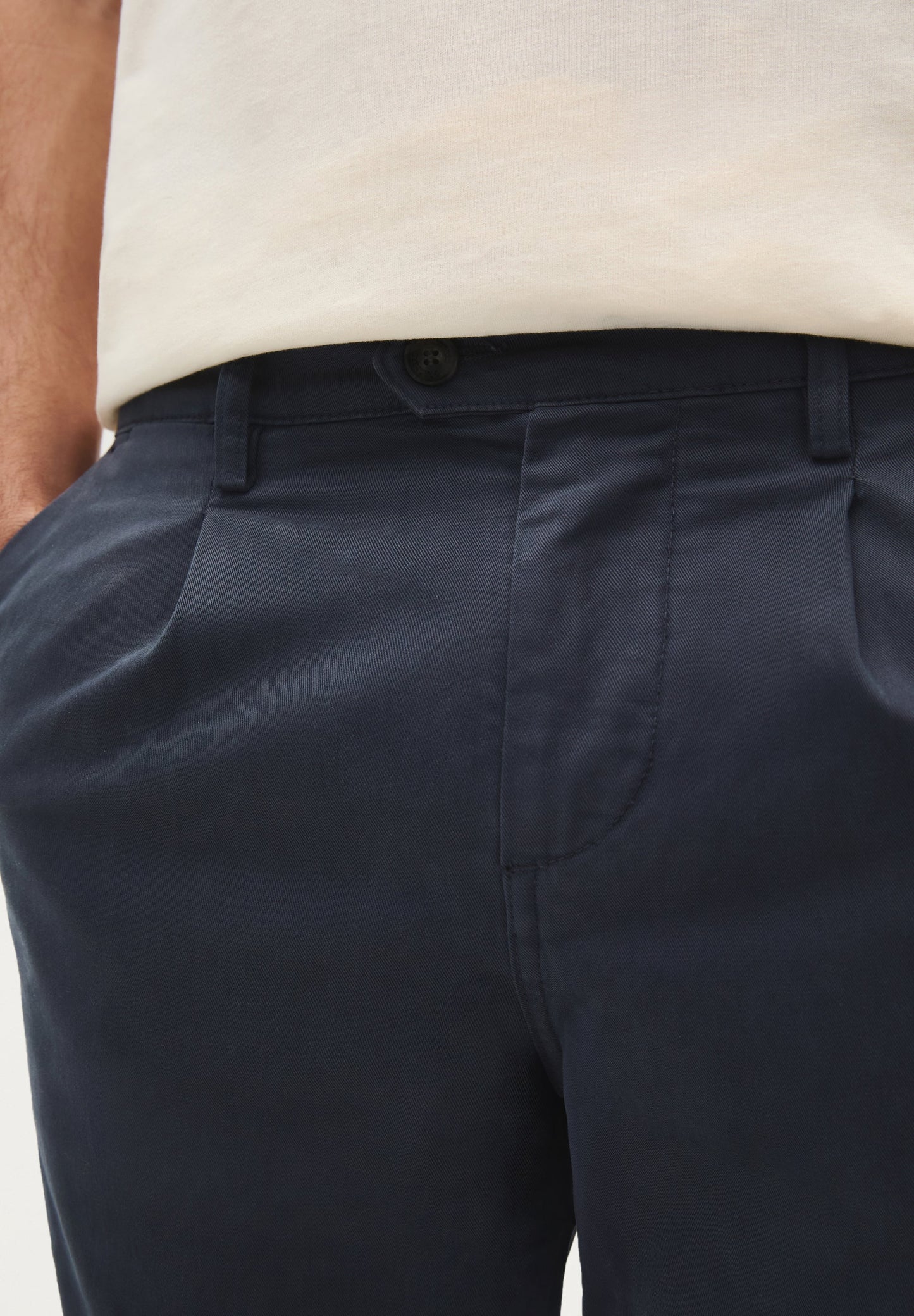 RELAXED CHINO TROUSERS WITH DARTS