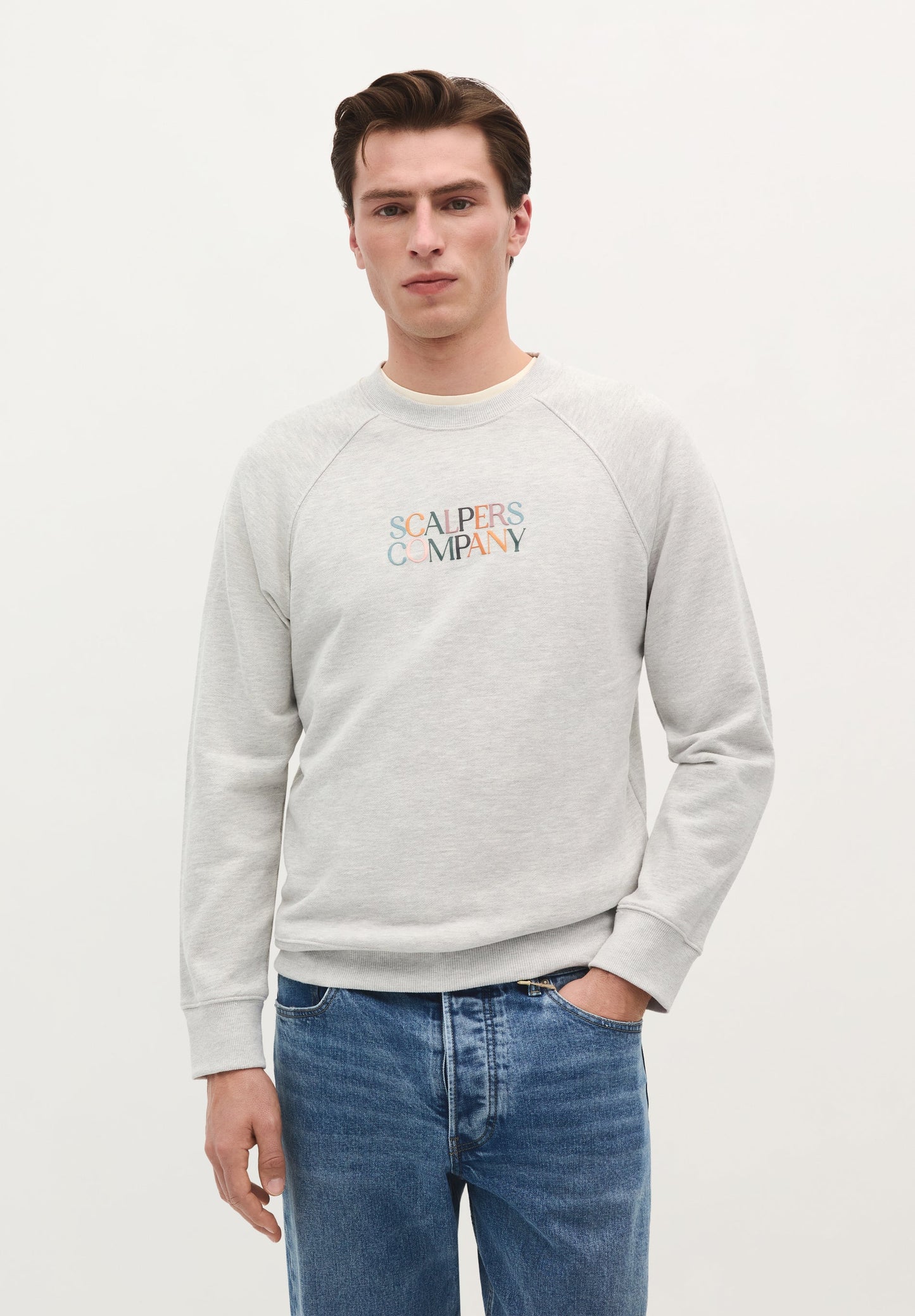 SWEATSHIRT WITH COLOURED LOGO