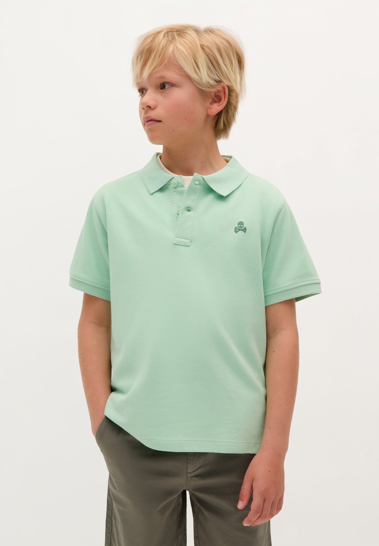 BASIC POLO SHIRT WITH SKULL DETAIL