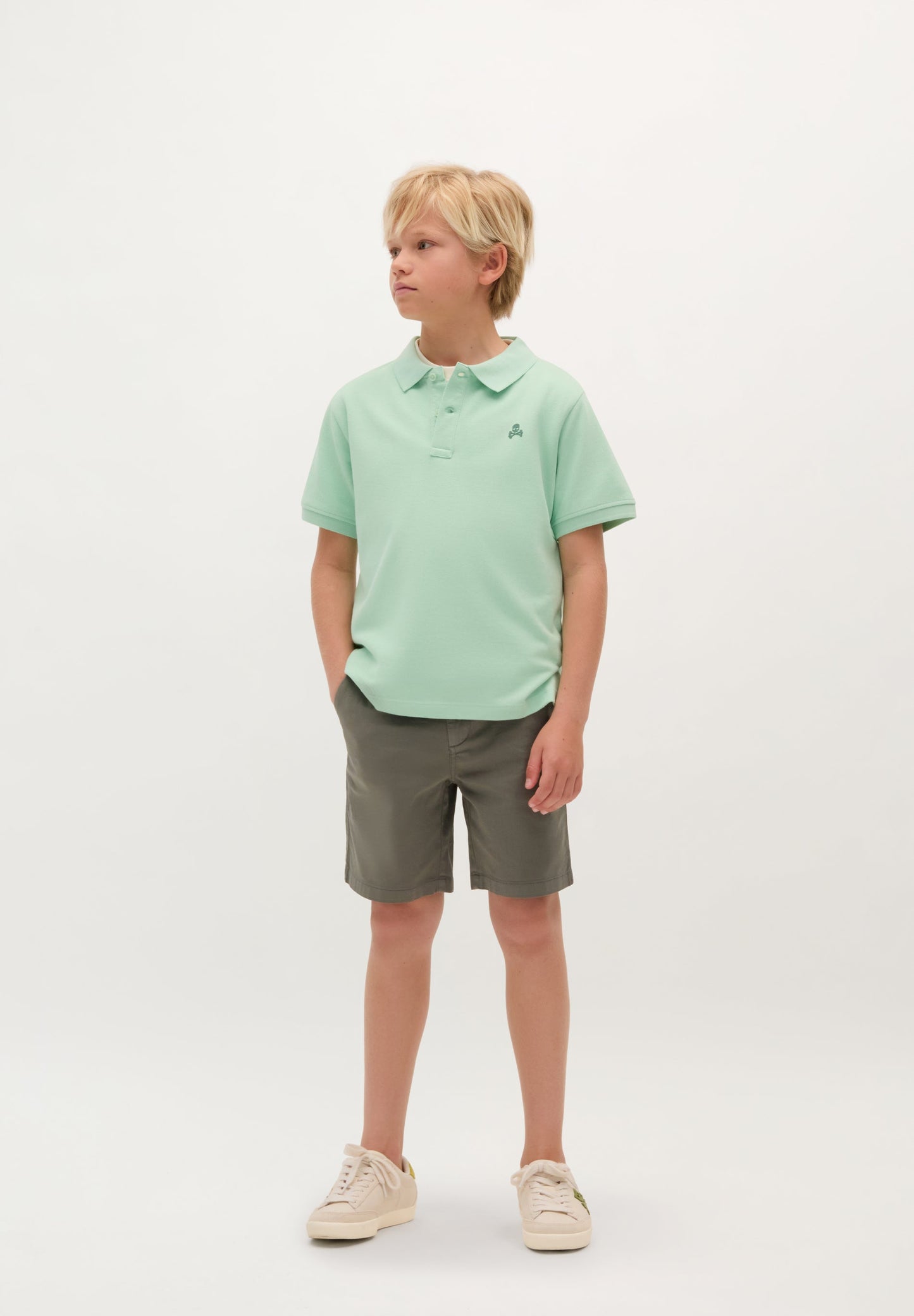 BASIC POLO SHIRT WITH SKULL DETAIL