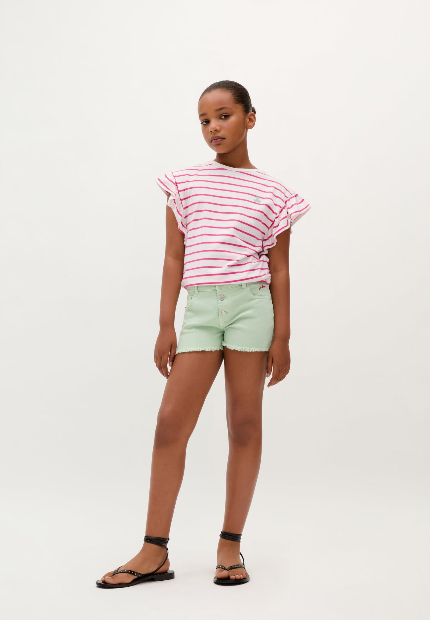 BERMUDA SHORTS WITH FLOWER EMBROIDERY