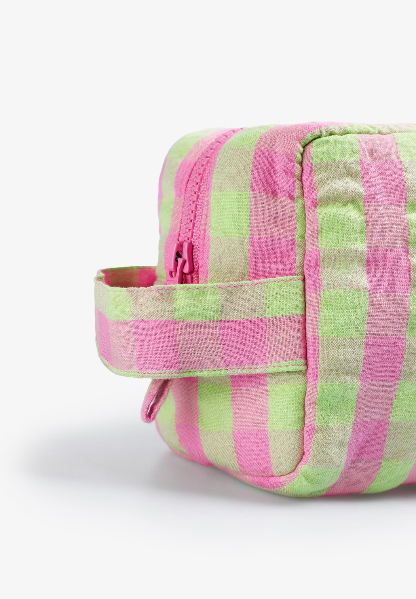 GINGHAM PRINT TOILETRY BAG