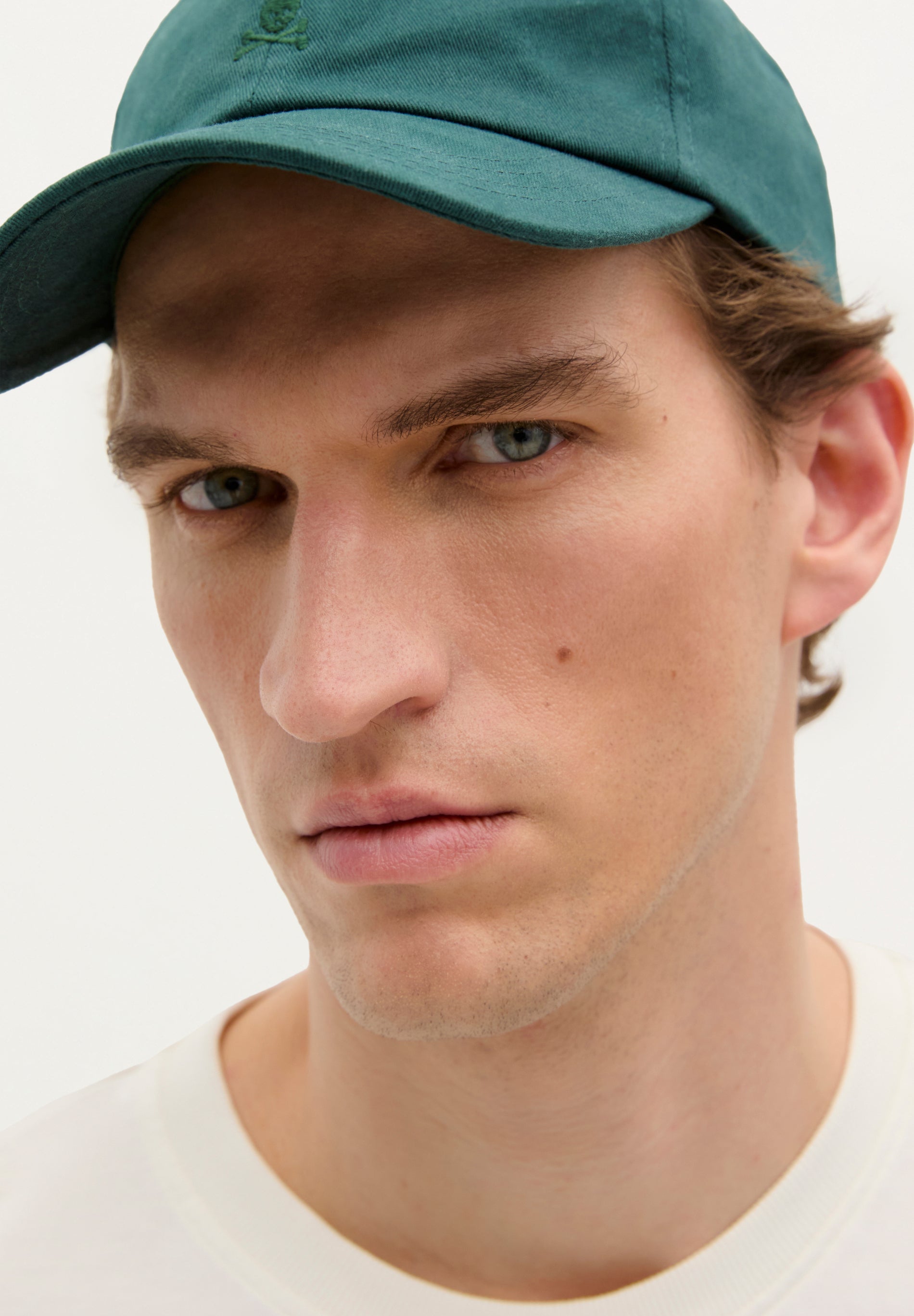 SKULL CAP WITH MATCHING EMBROIDERY