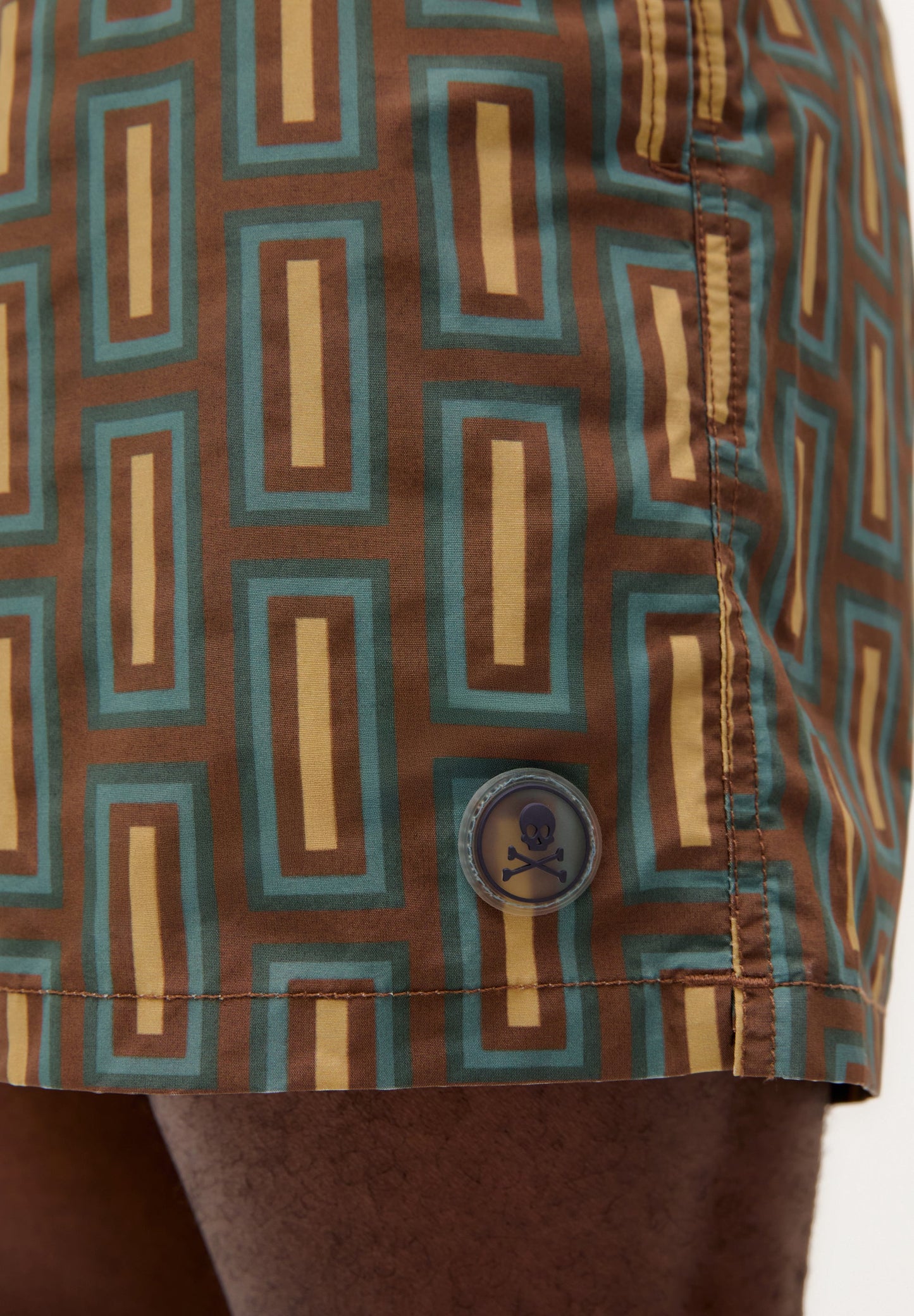 SWIMMING TRUNKS WITH CONTRAST PRINT