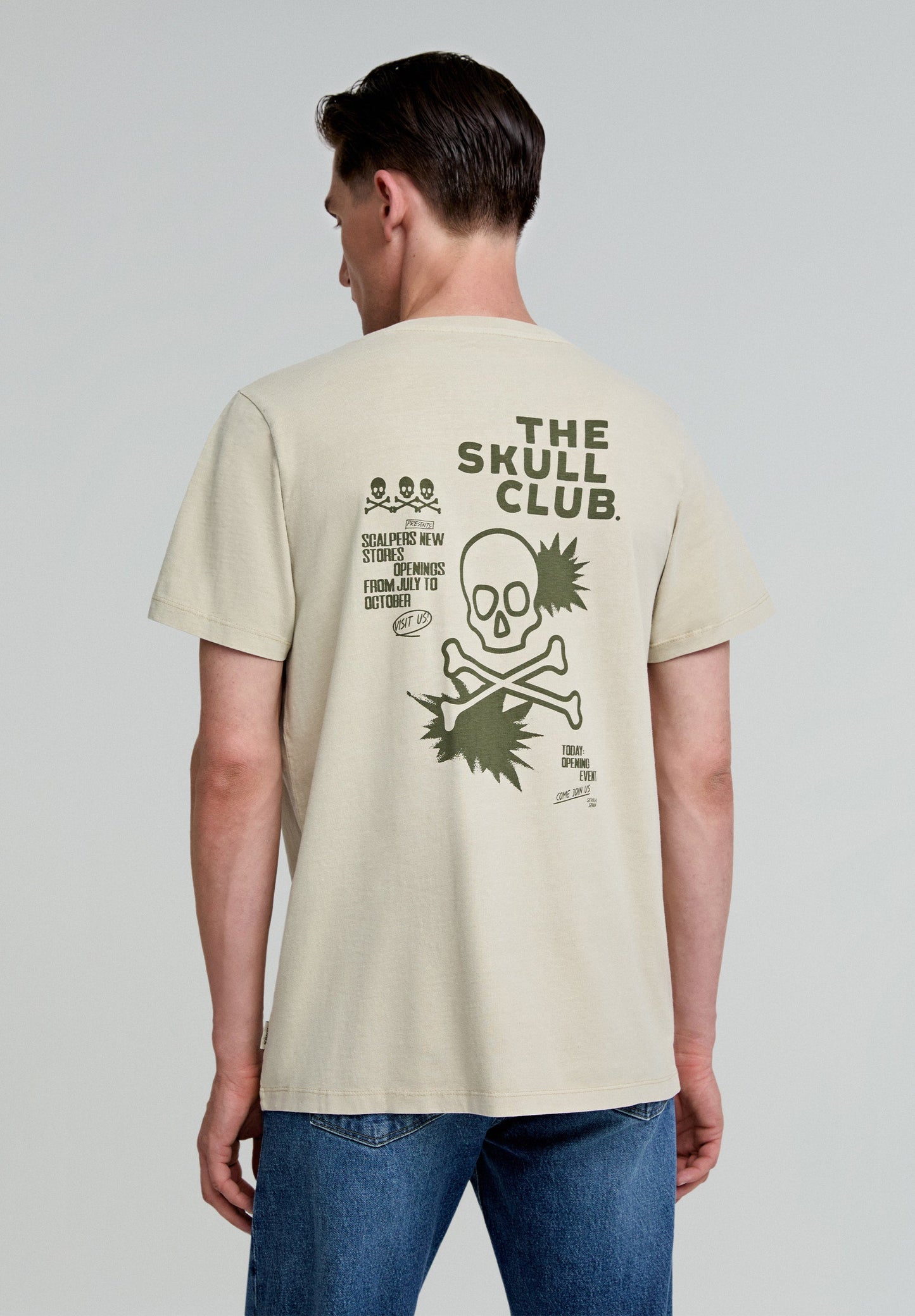 T-SHIRT WITH SKULL ON BACK