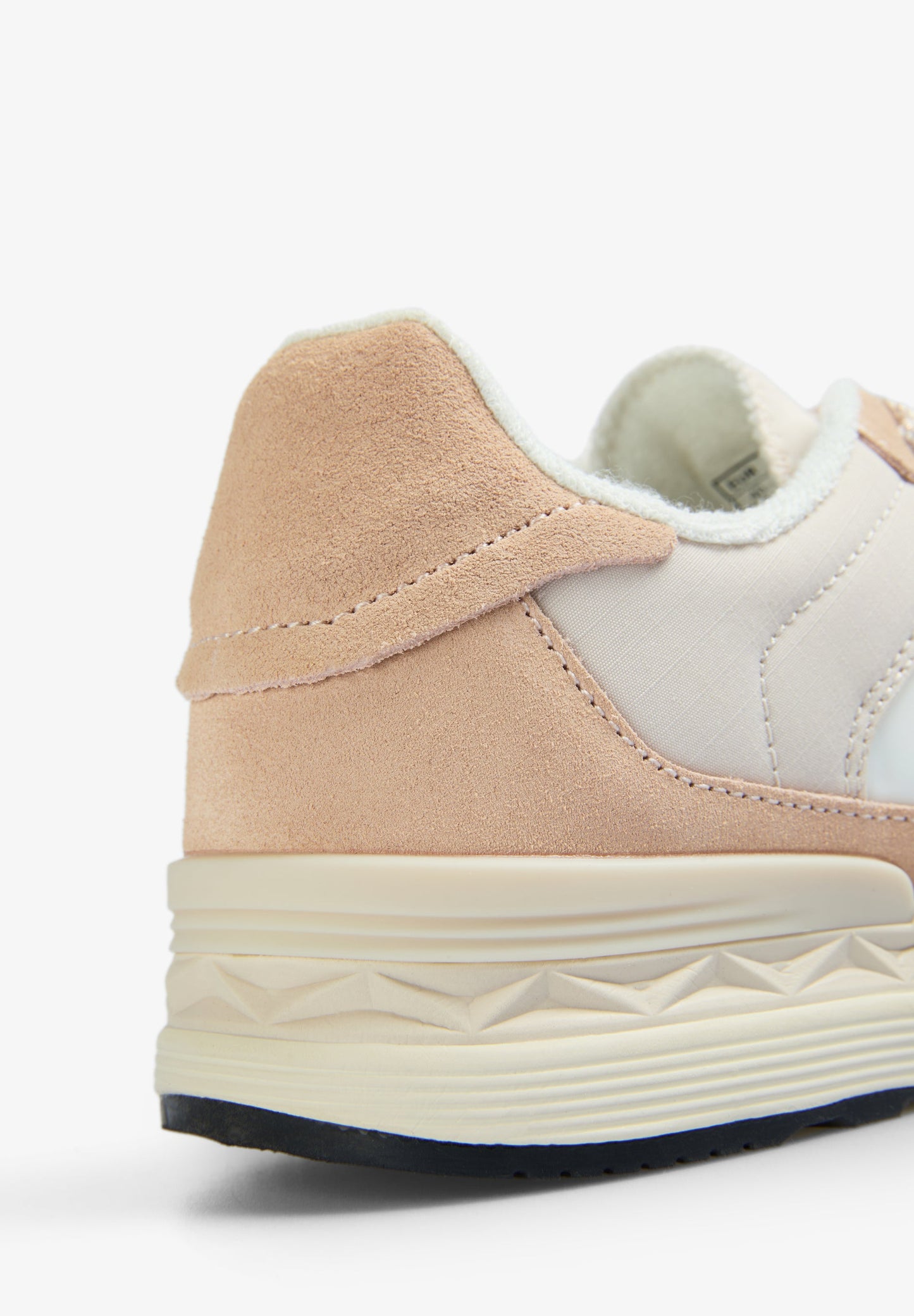 SNEAKERS WITH SIDE SKULL