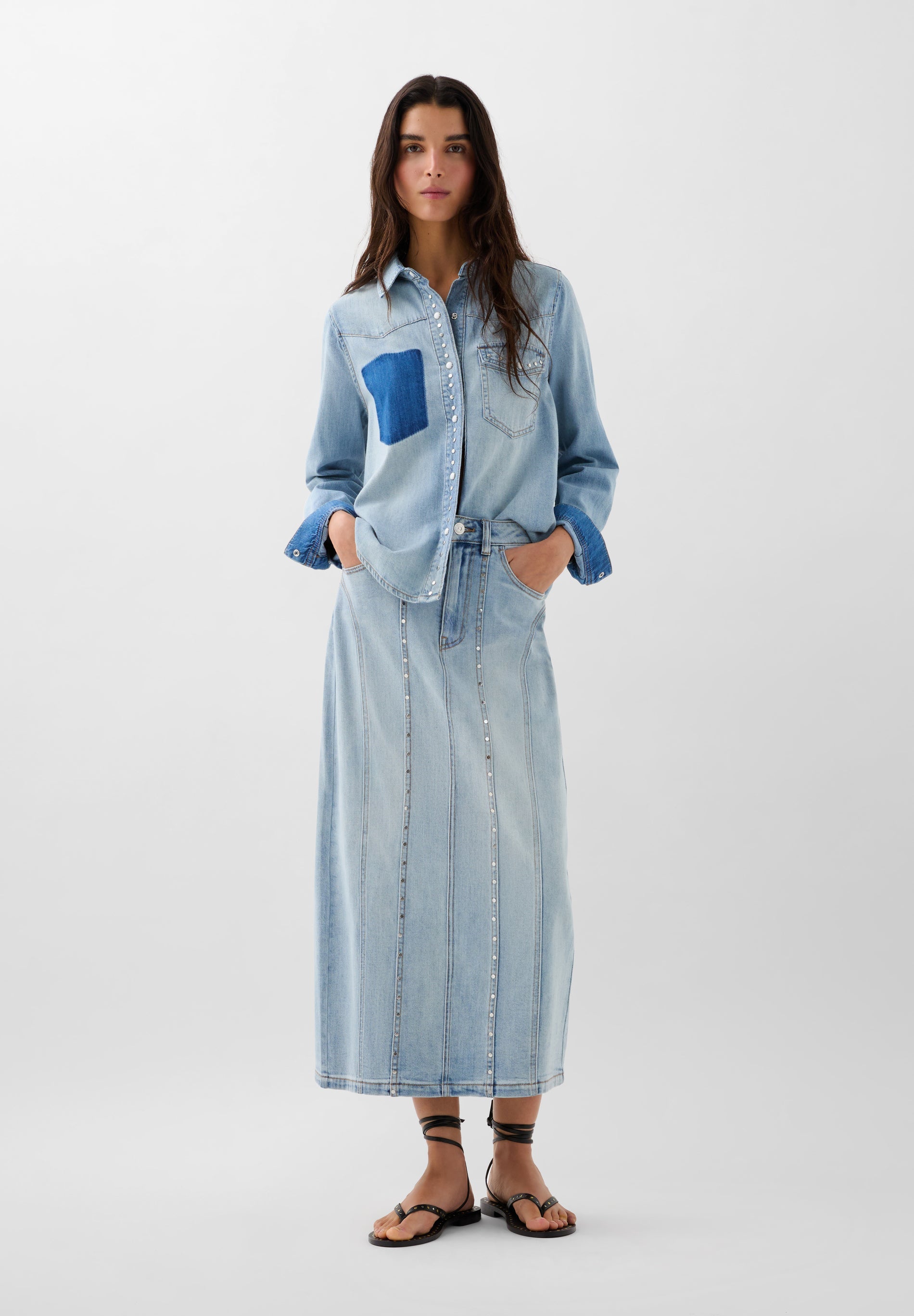 DENIM SKIRT WITH STUDS AND CONTRAST POCKET