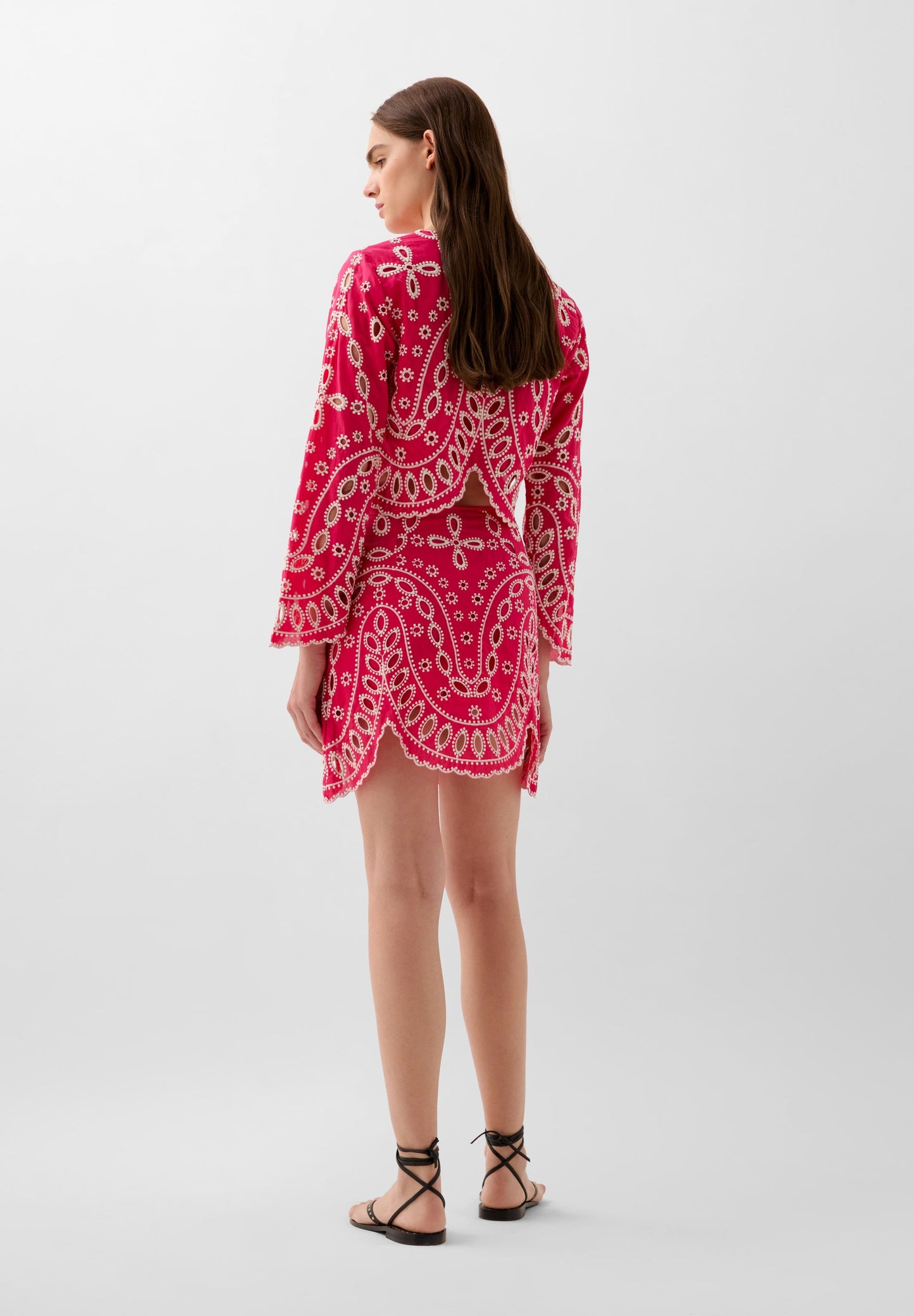 CONTRAST EMBROIDERED SKIRT