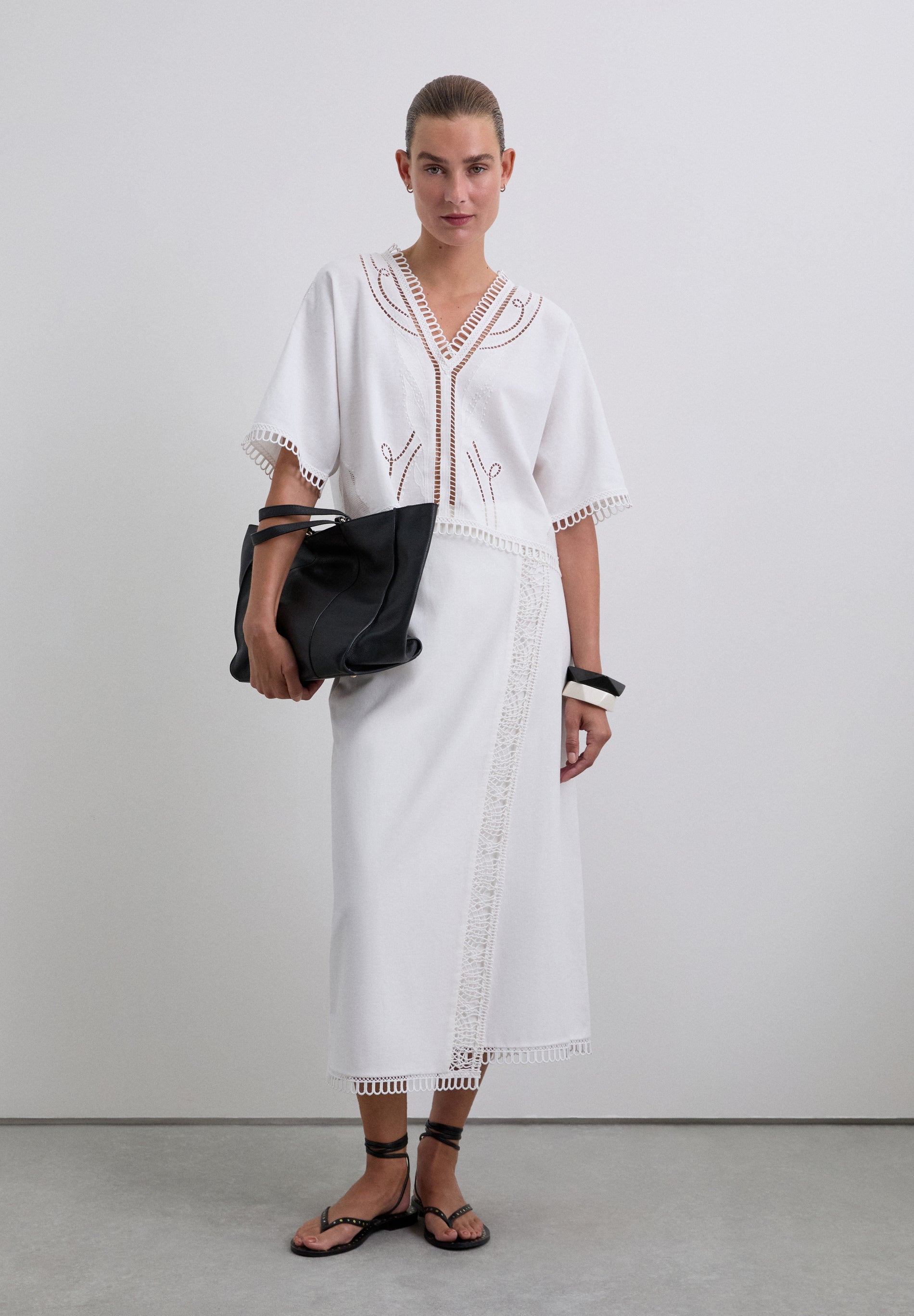 SARONG SKIRT WITH LACE DETAILS