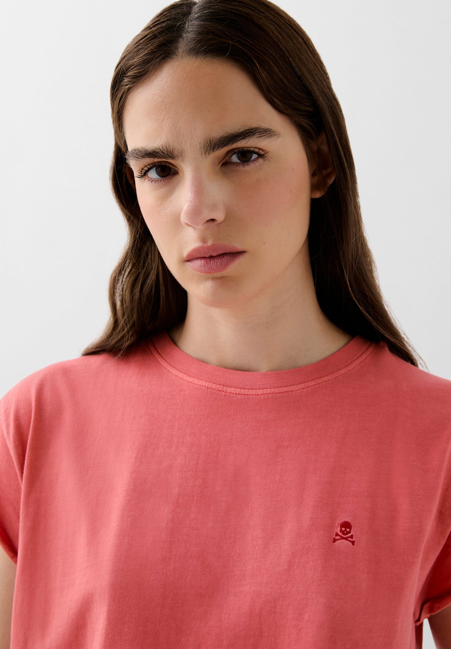 T-SHIRT WITH MATCHING EMBROIDERED SKULL