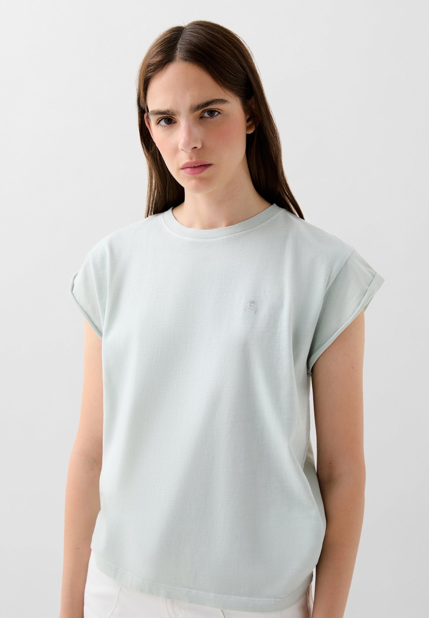 T-SHIRT WITH MATCHING EMBROIDERED SKULL