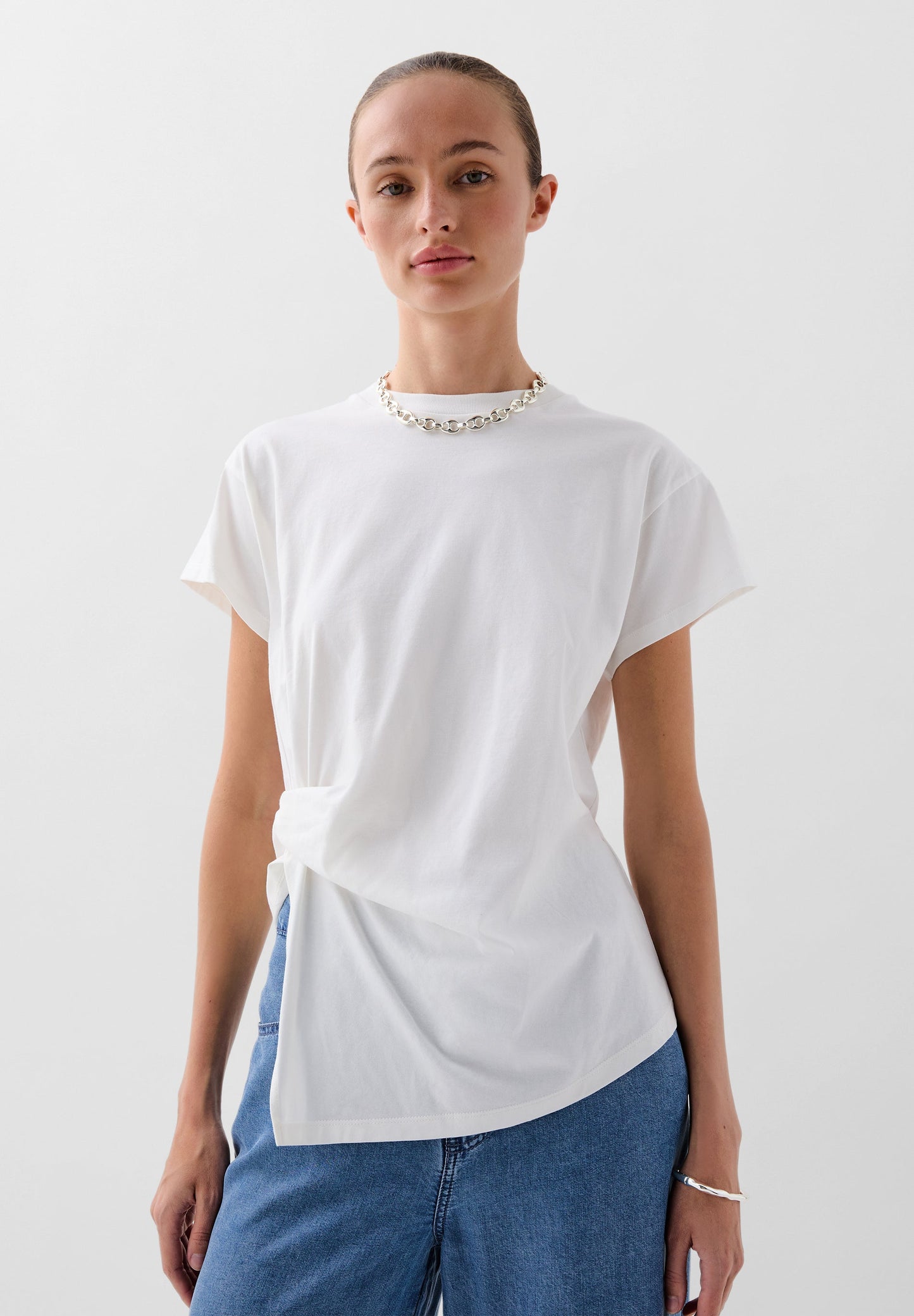 SIDE KNOT T-SHIRT