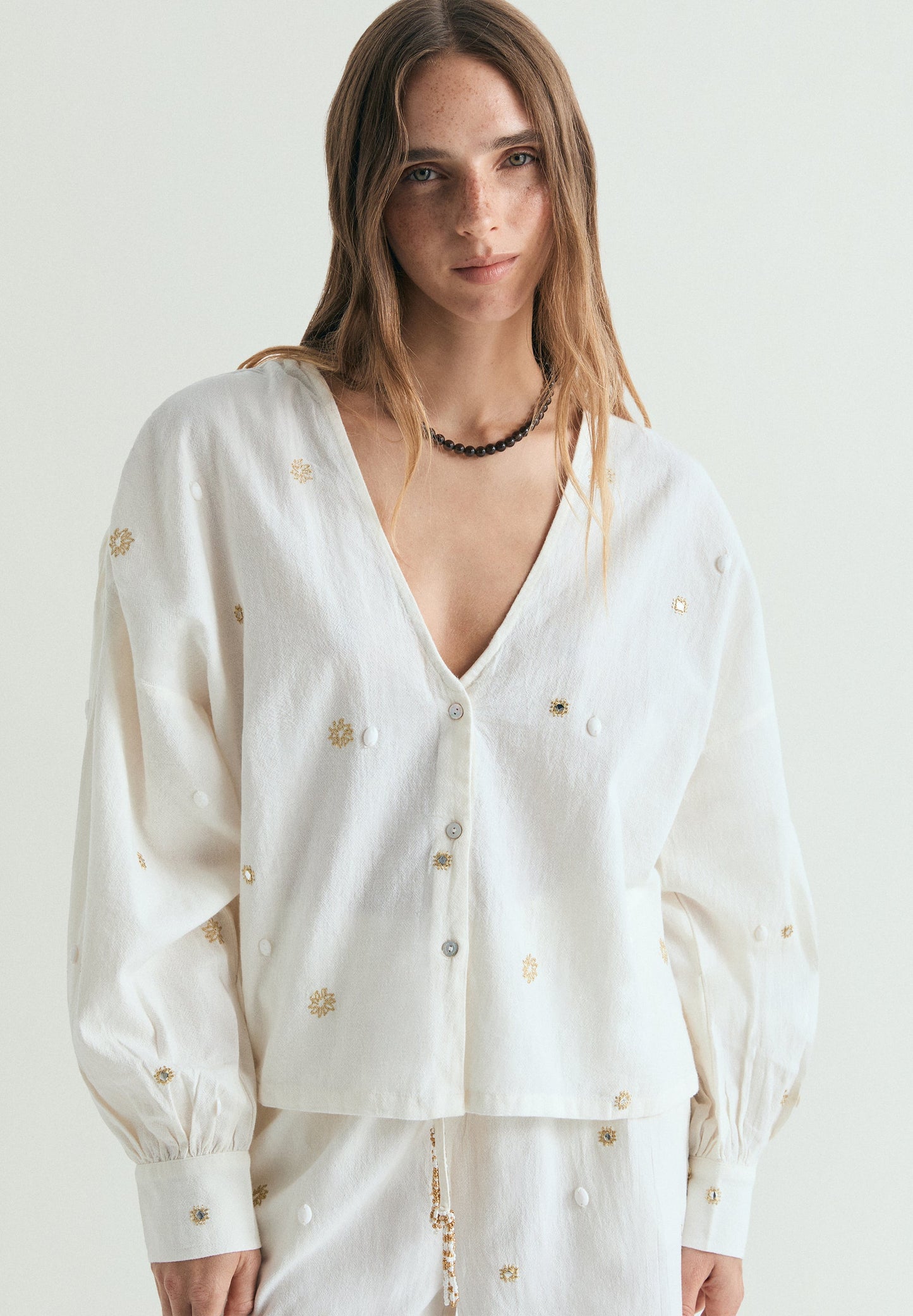 SC MIRROR EMB SHIRT