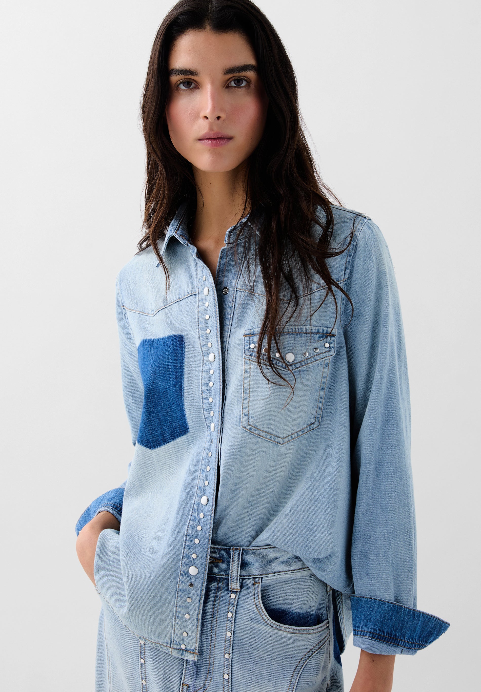 DENIM SHIRT WITH CONTRAST POCKET
