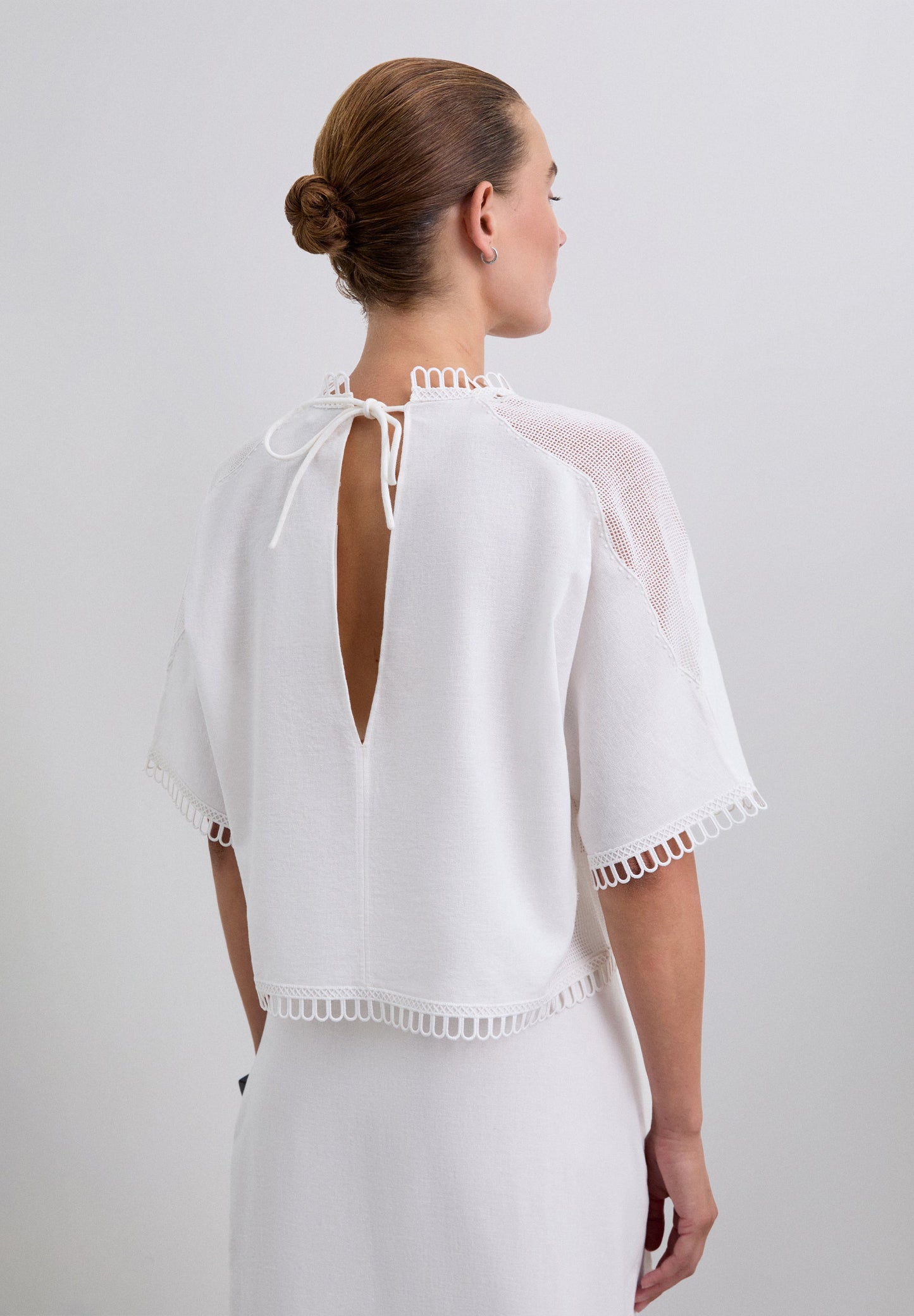 BLUSA DETALLES ENCAJE - Scalpers