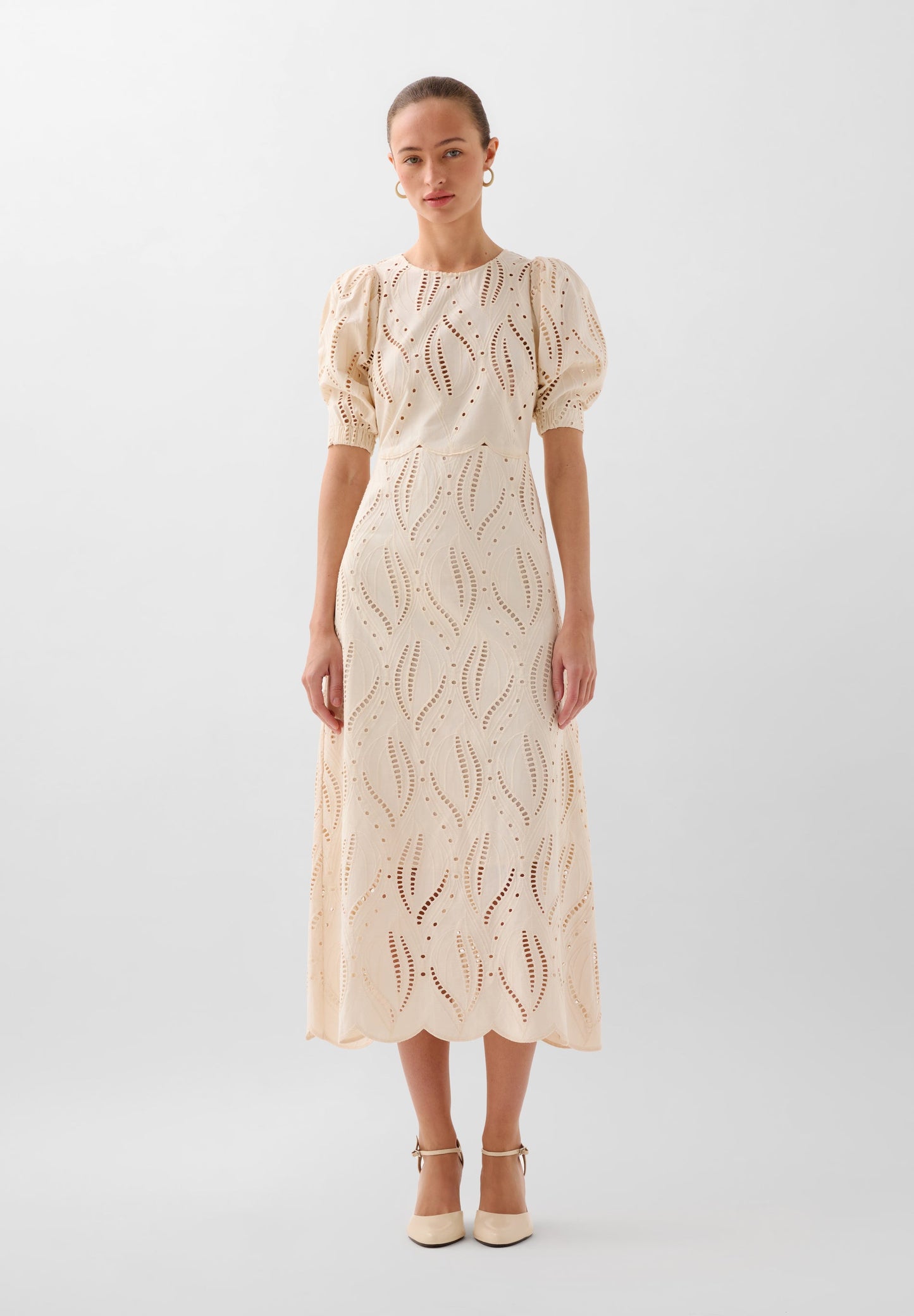 EMBROIDERED PUFF SLEEVE DRESS