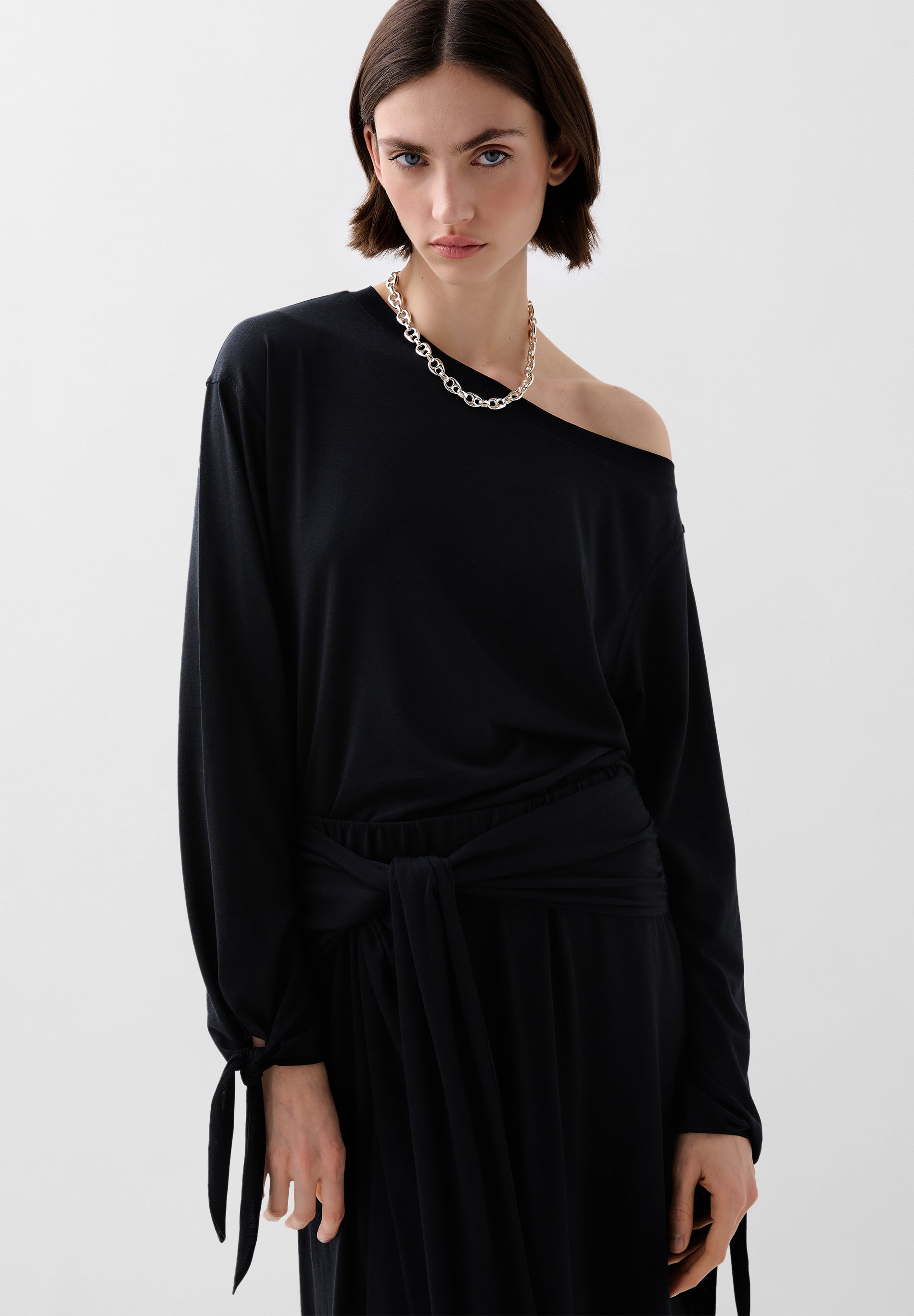 ASYMMETRIC TIE BLOUSE