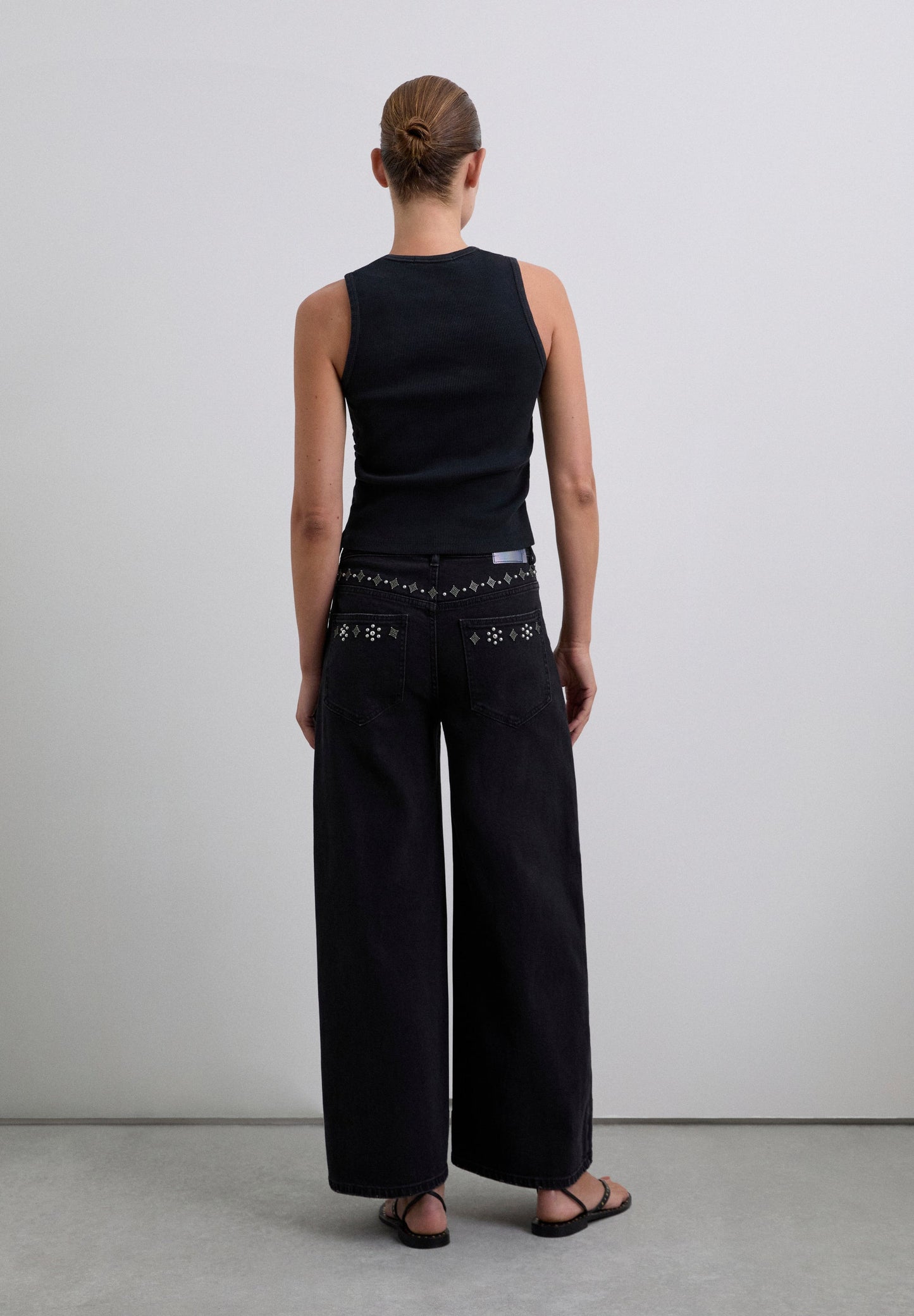 STUDDED CULOTTE JEANS