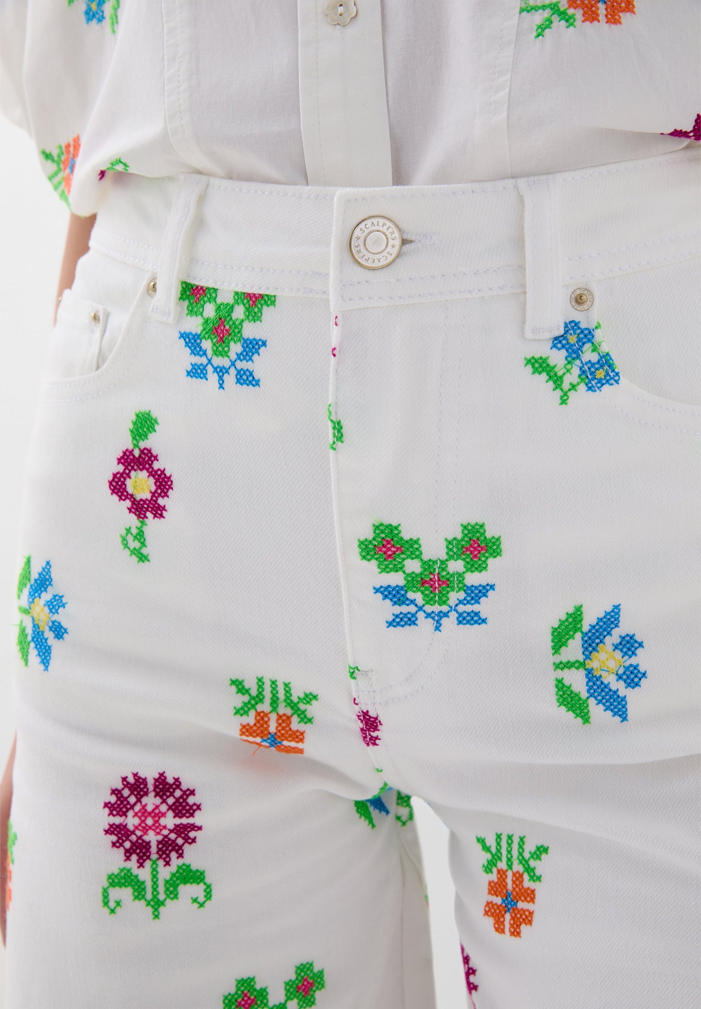 CULOTTE JEANS WITH EMBROIDERED FLOWERS