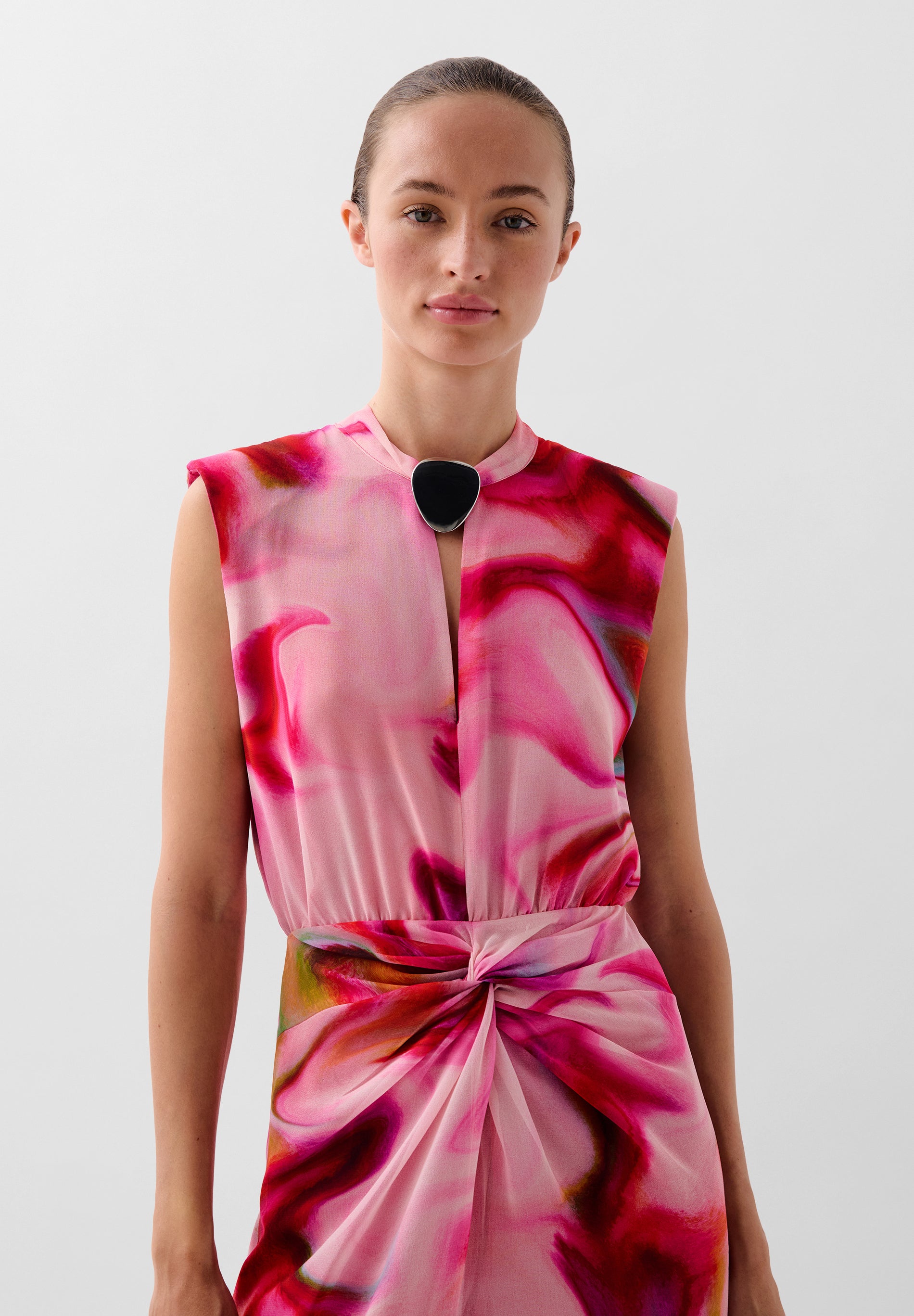 PRINT DRESS WITH KNOT