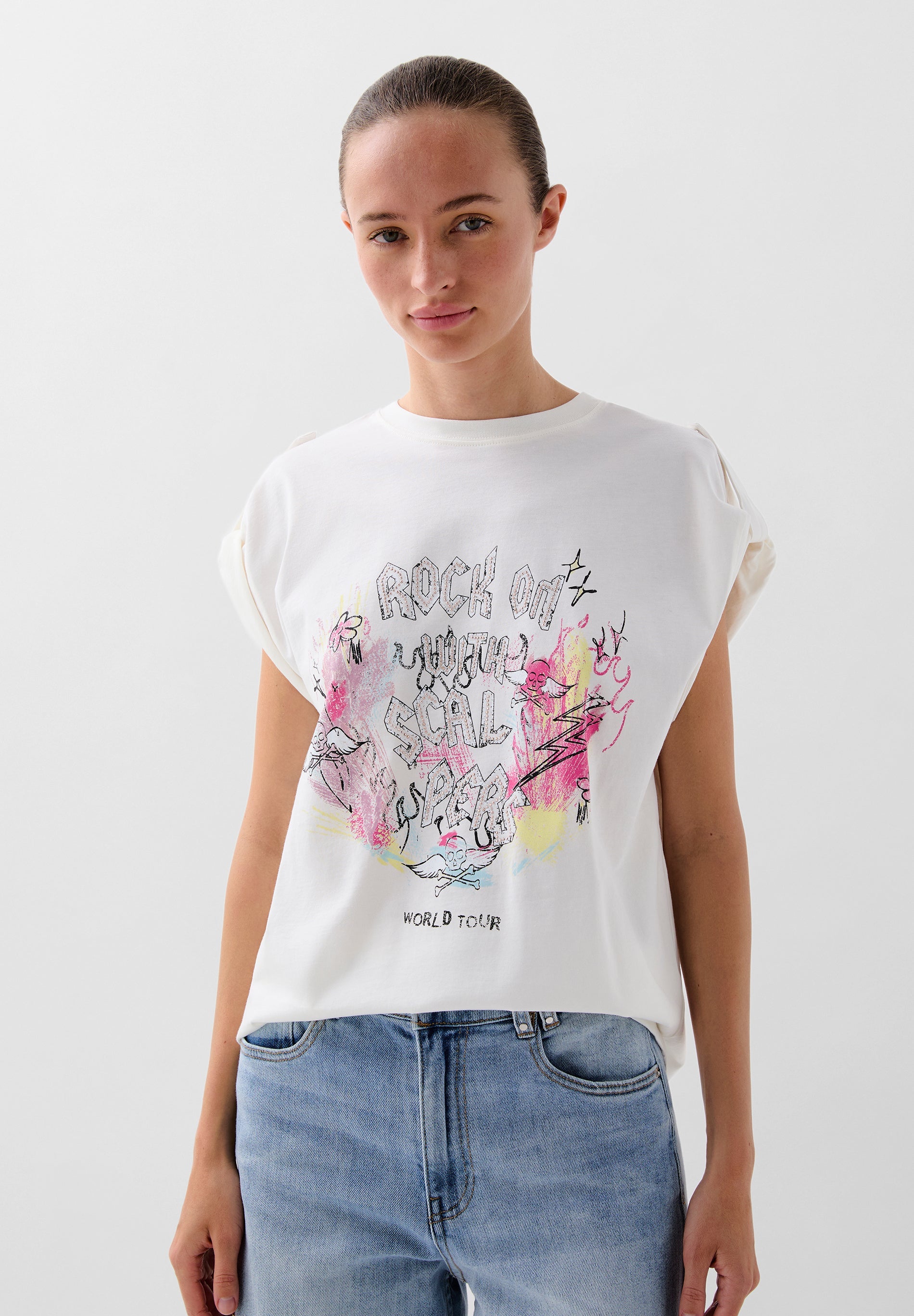 T-SHIRT WITH FRONT ROCK PRINT