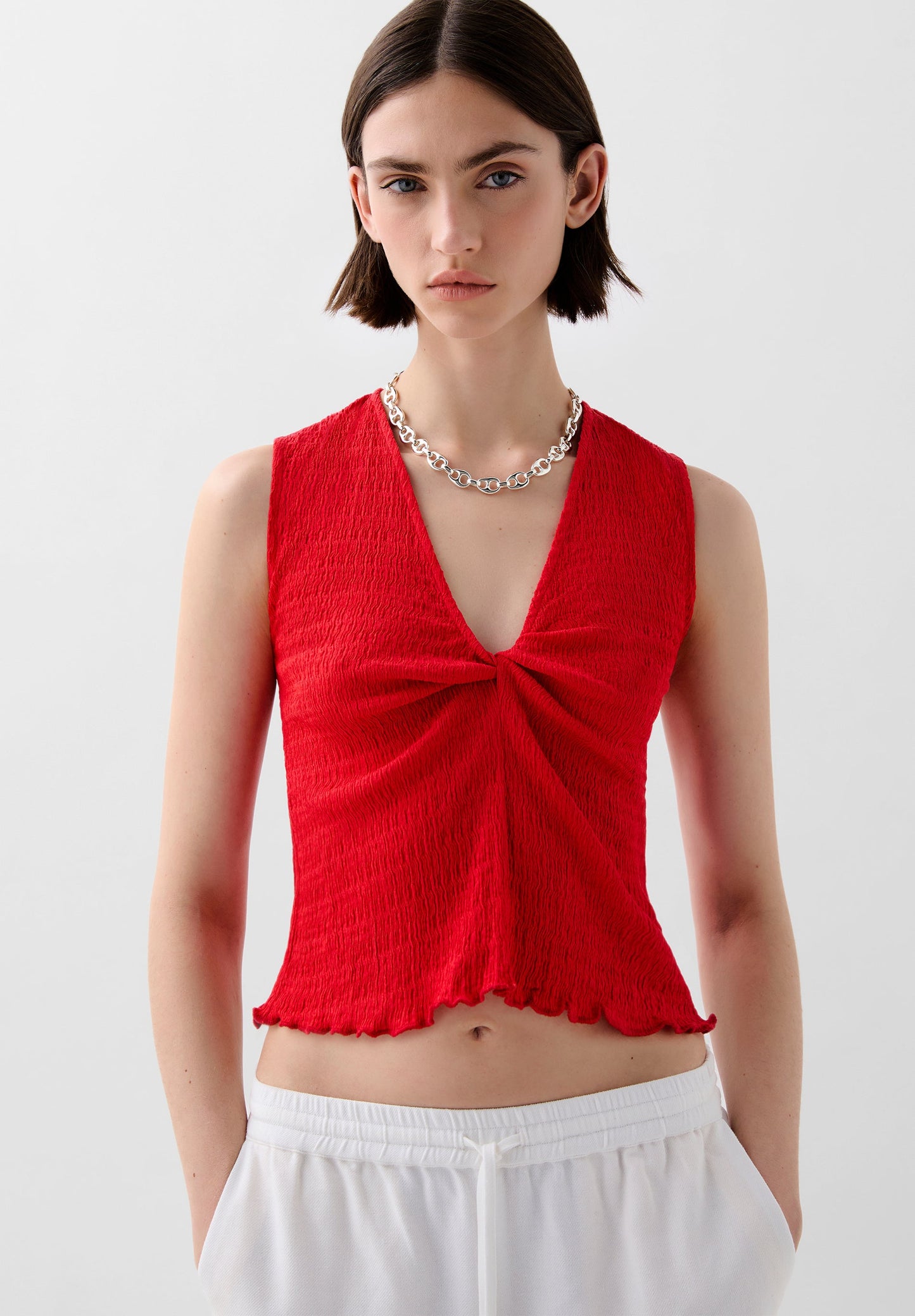 TOP WITH KNOT DETAIL