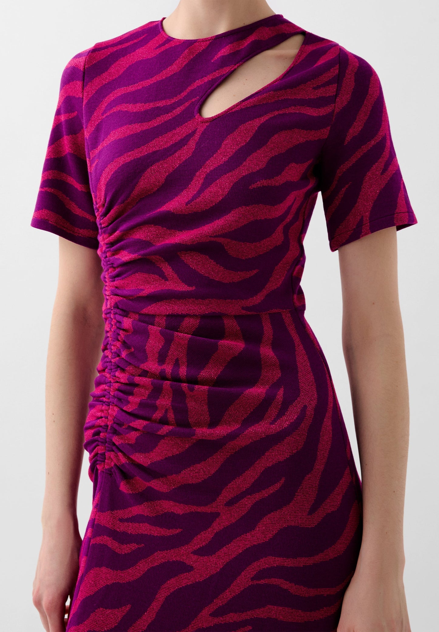 ANIMAL PRINT DRESS WITH SLITS