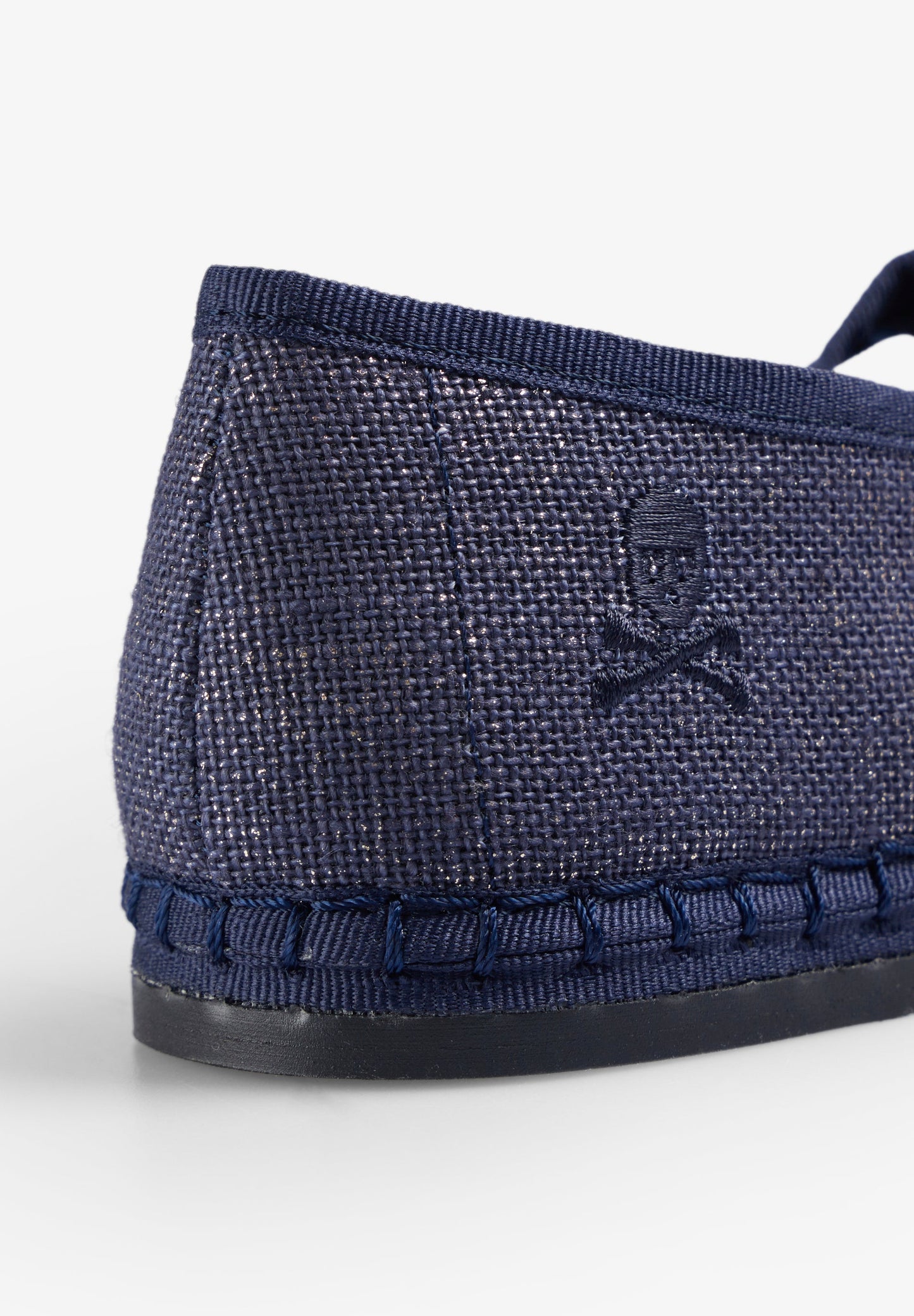 RUSTIC FABRIC SLIPPERS