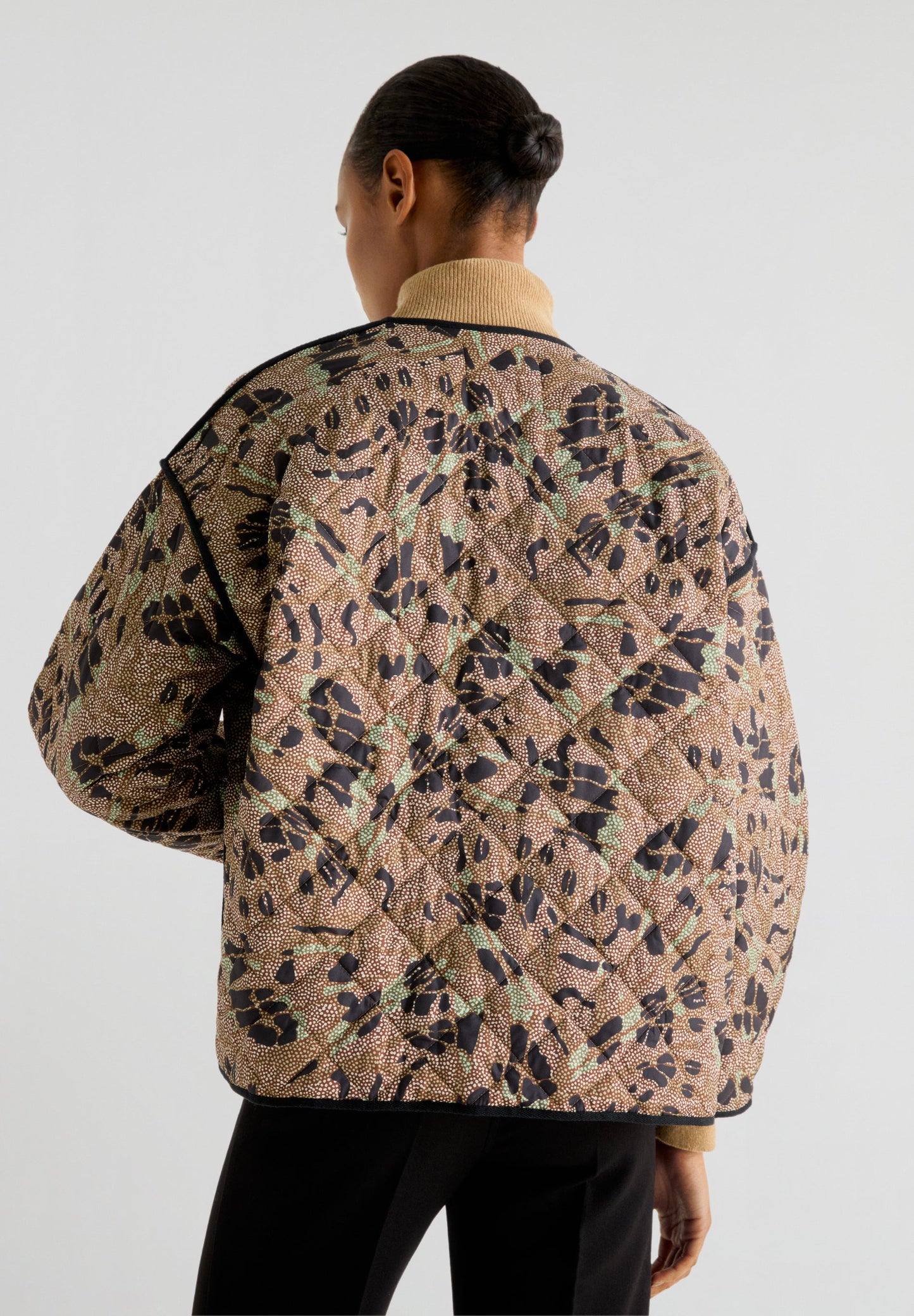 PUFFER JACKET WITH PRINT