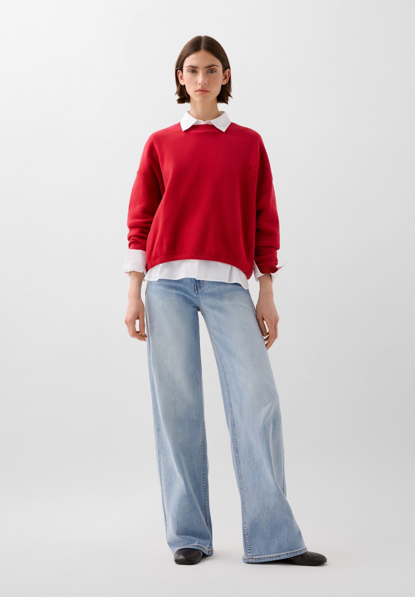 SWEATSHIRT WITH EMBROIDERED SKULL