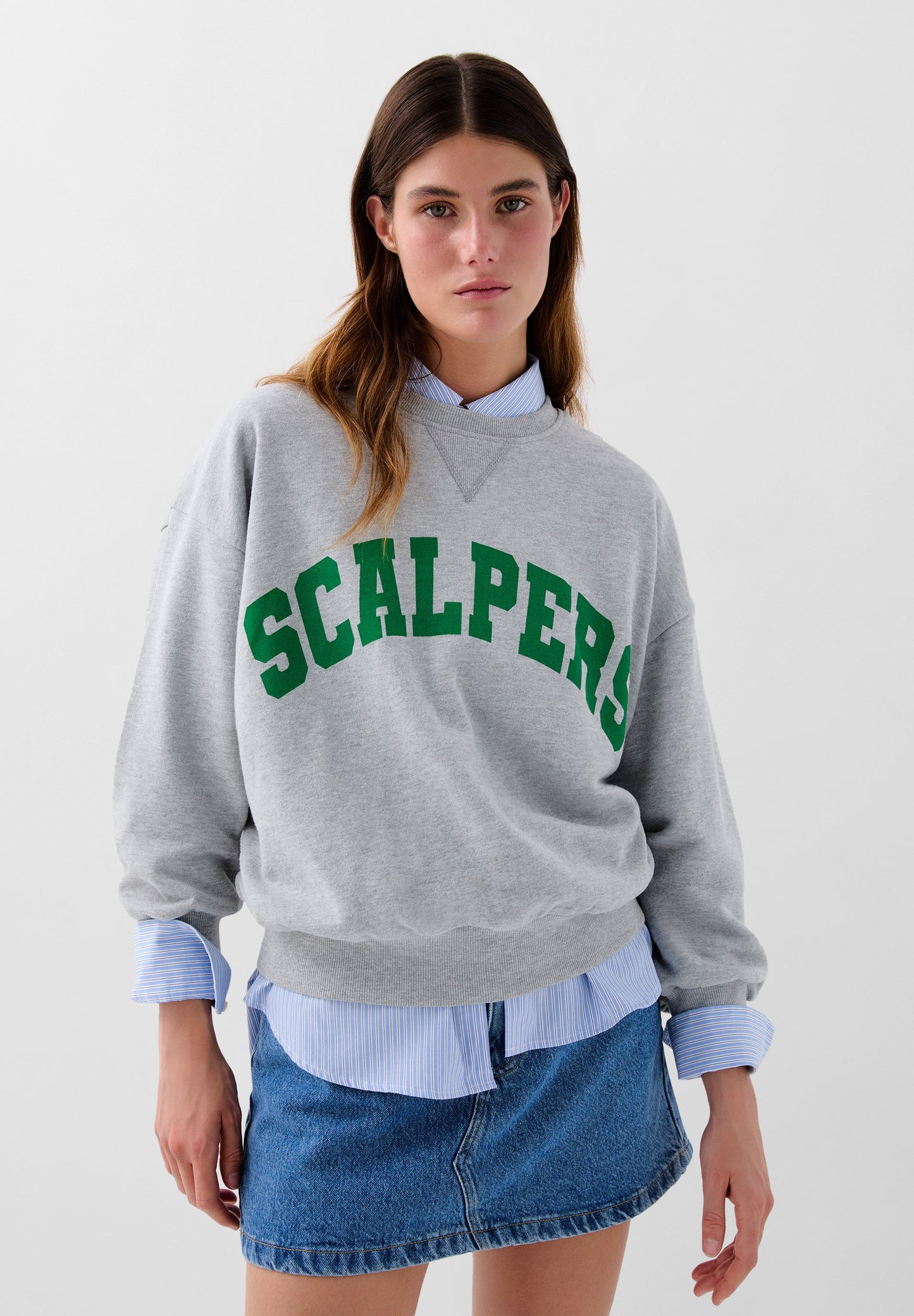 CONTRAST LOGO SWEATSHIRT