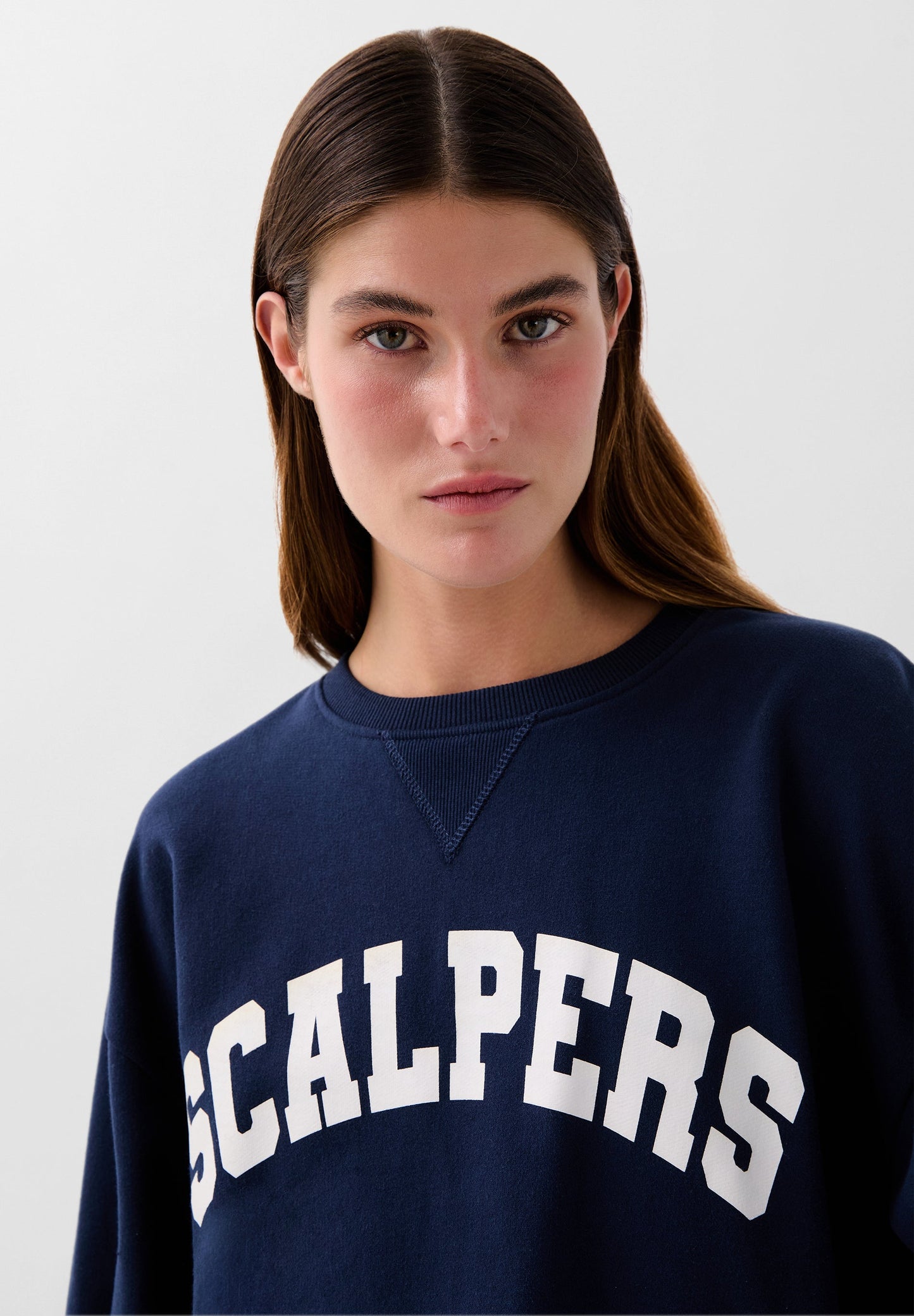 CONTRAST LOGO SWEATSHIRT