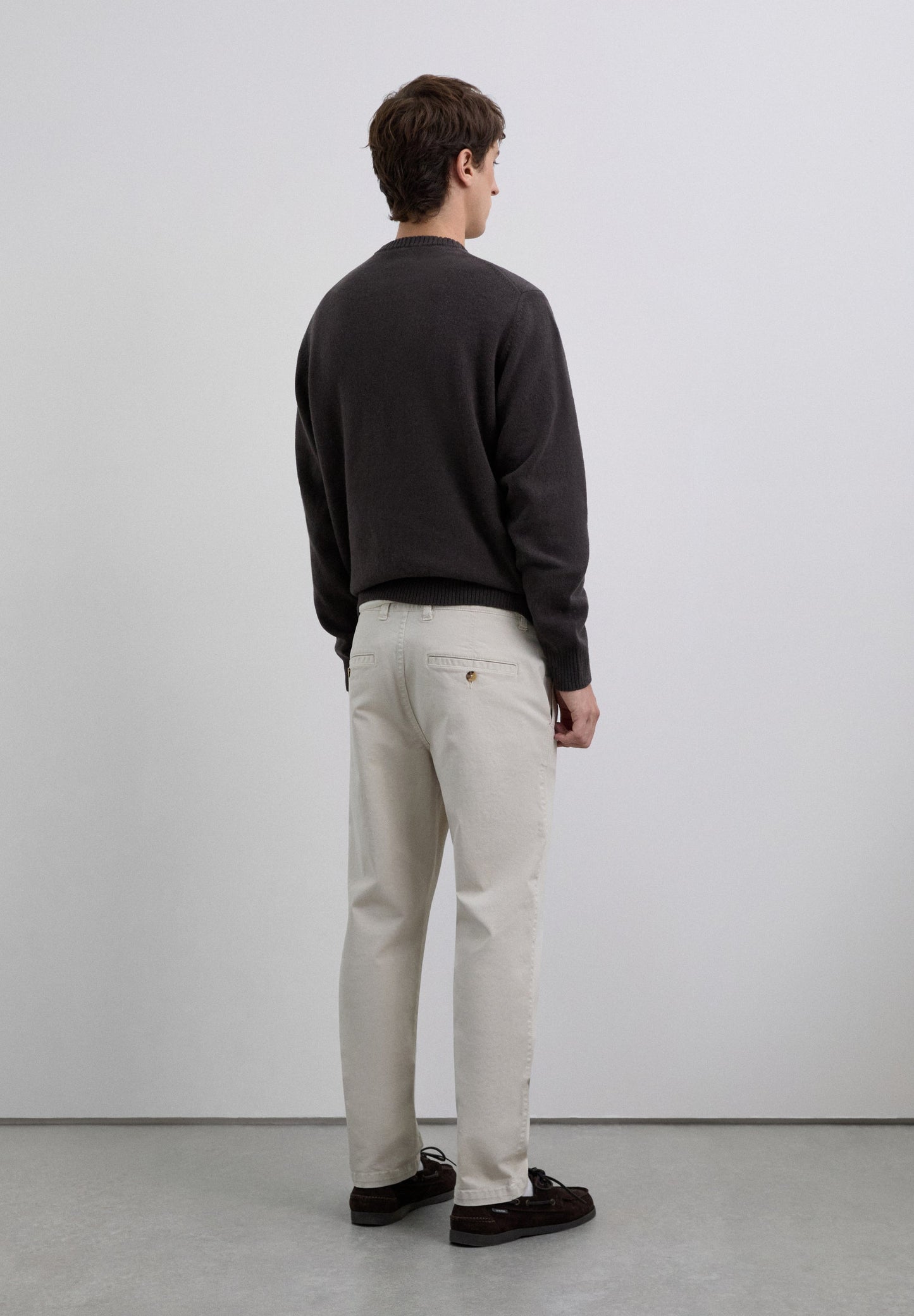CASUAL CHINO TROUSERS