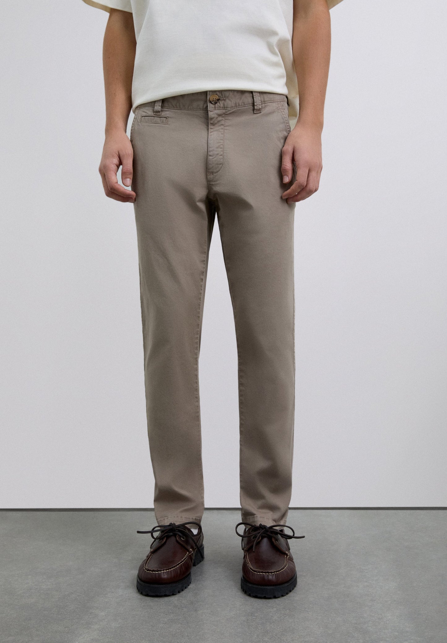 CASUAL CHINO TROUSERS