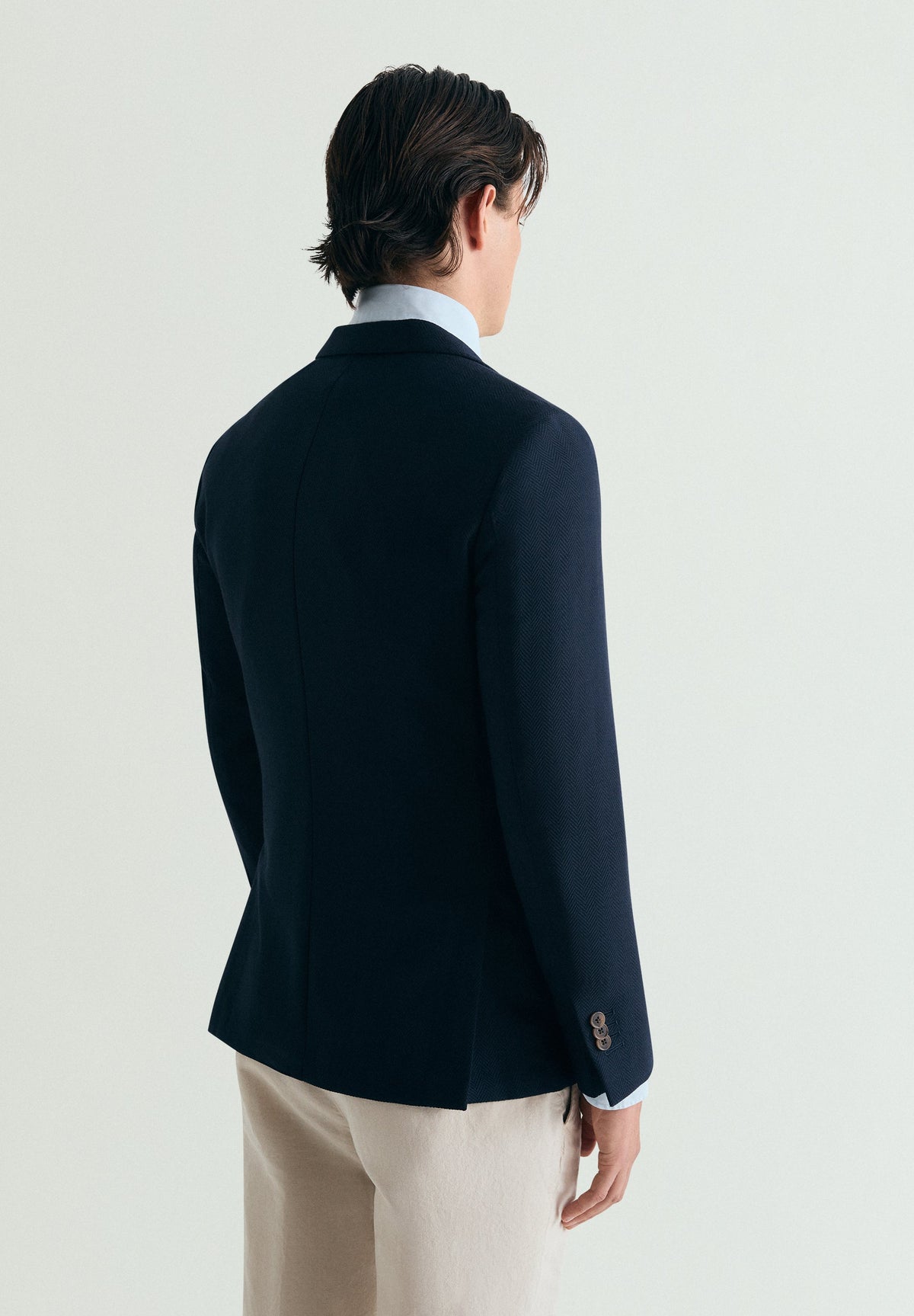 PLAIN-COLOURED WOOL BLAZER