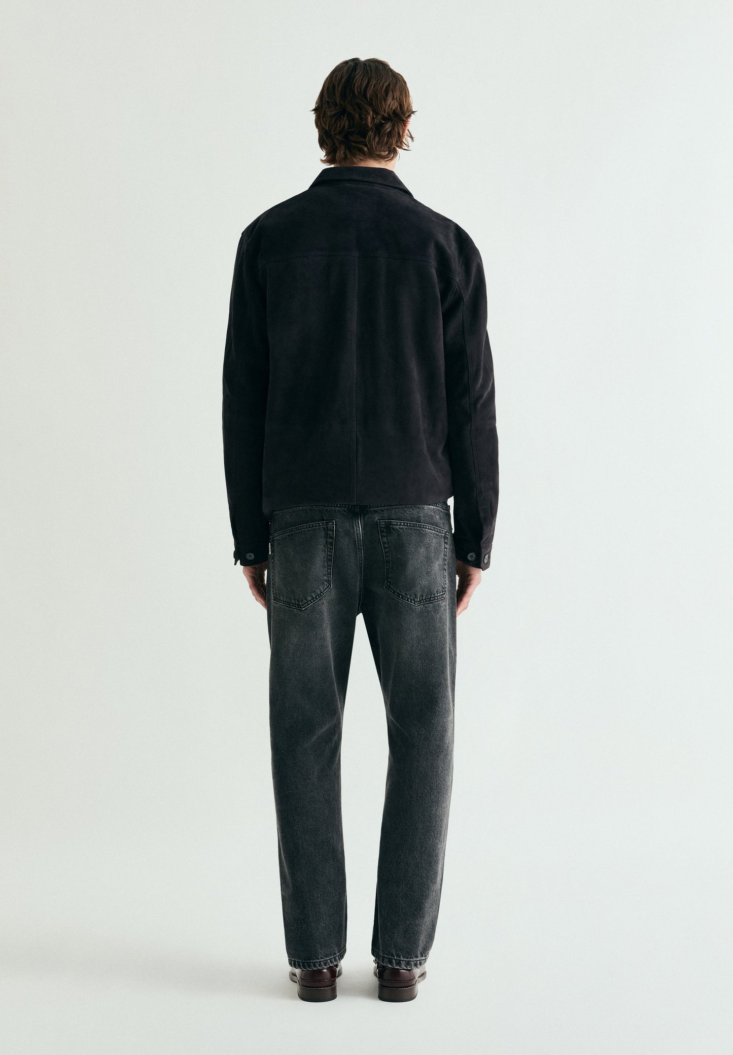 CROPPED FIT JEANS