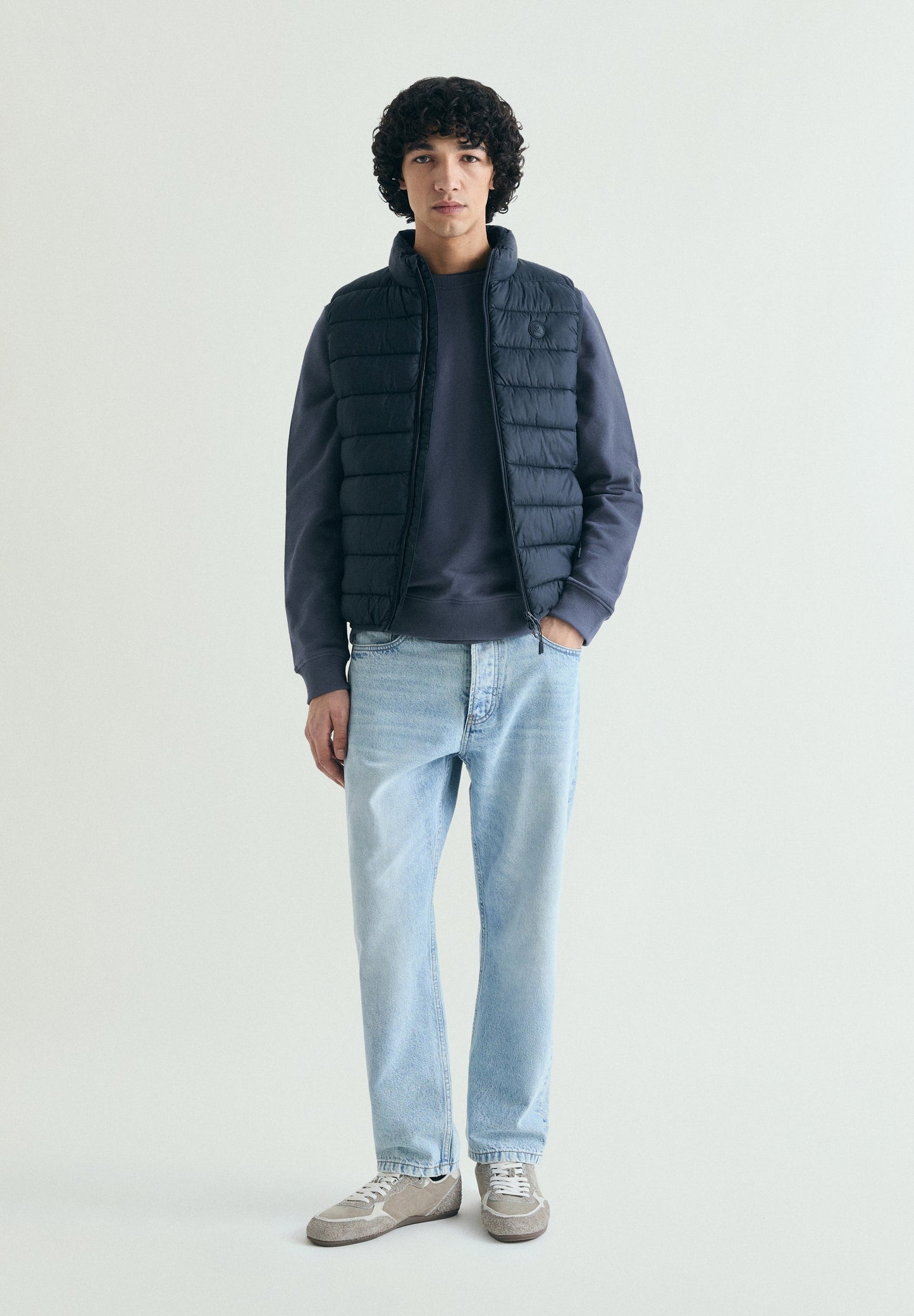 LIGHTWEIGHT PUFFER VEST