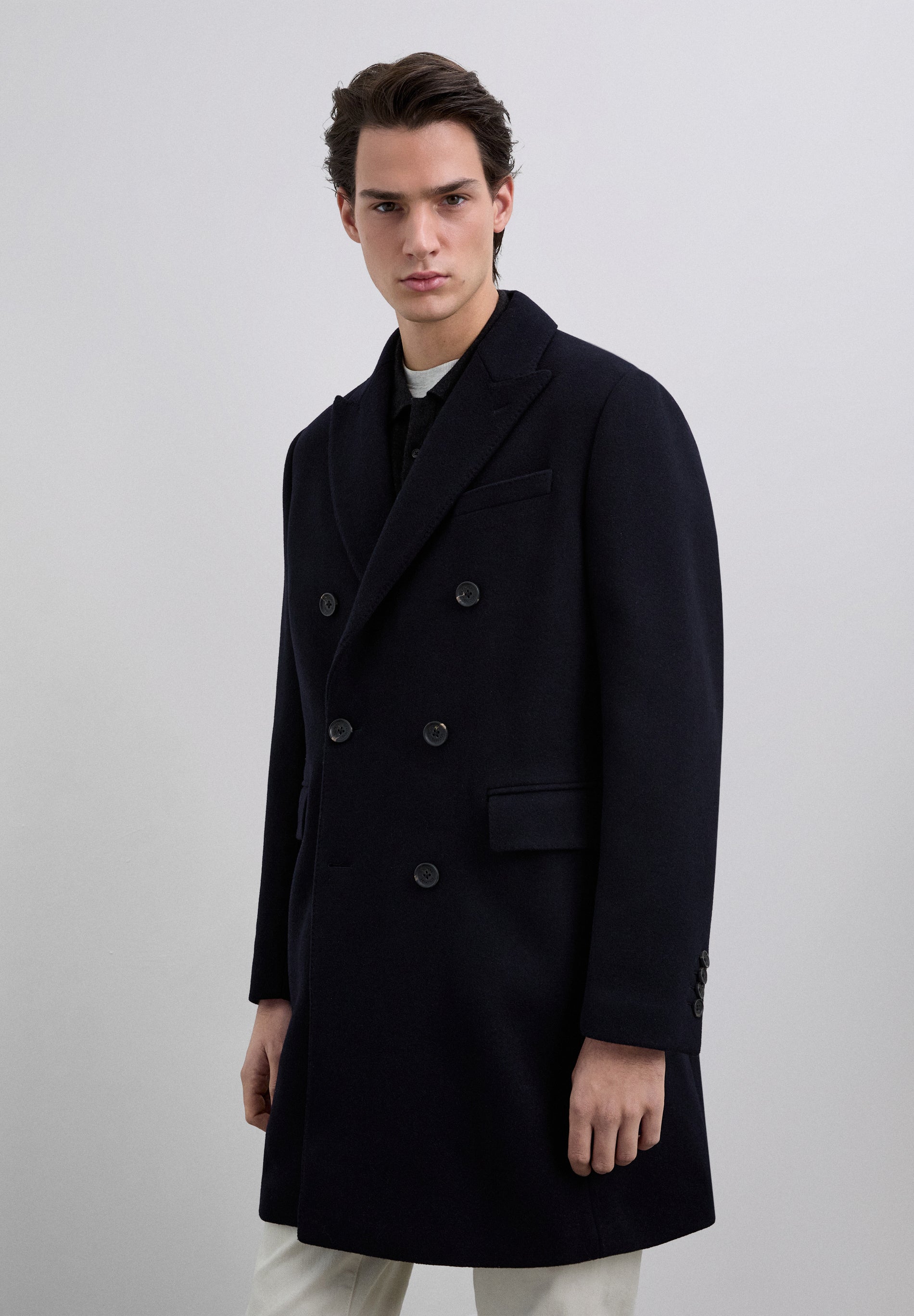 DOUBLE-BREASTED WOOL BLEND COAT