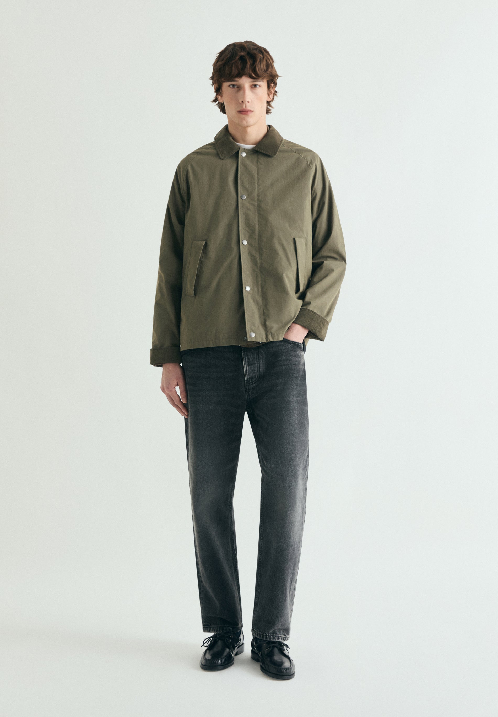 BOXY JACKET WITH CORDUROY COLLAR