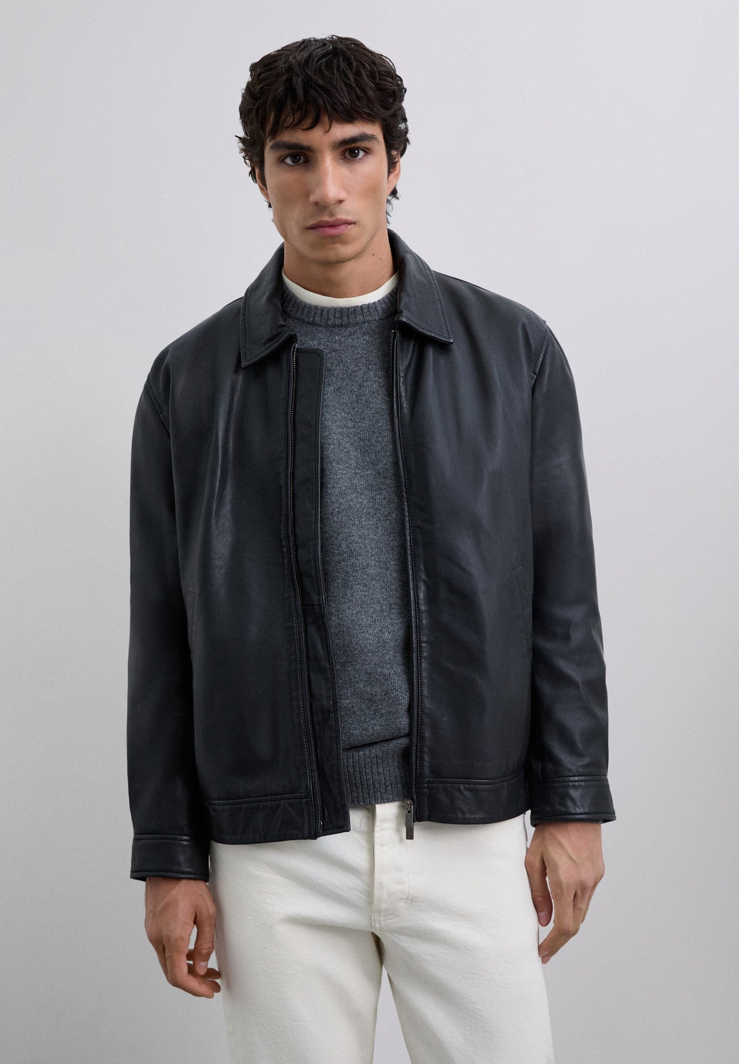 COLLARED LEATHER JACKET