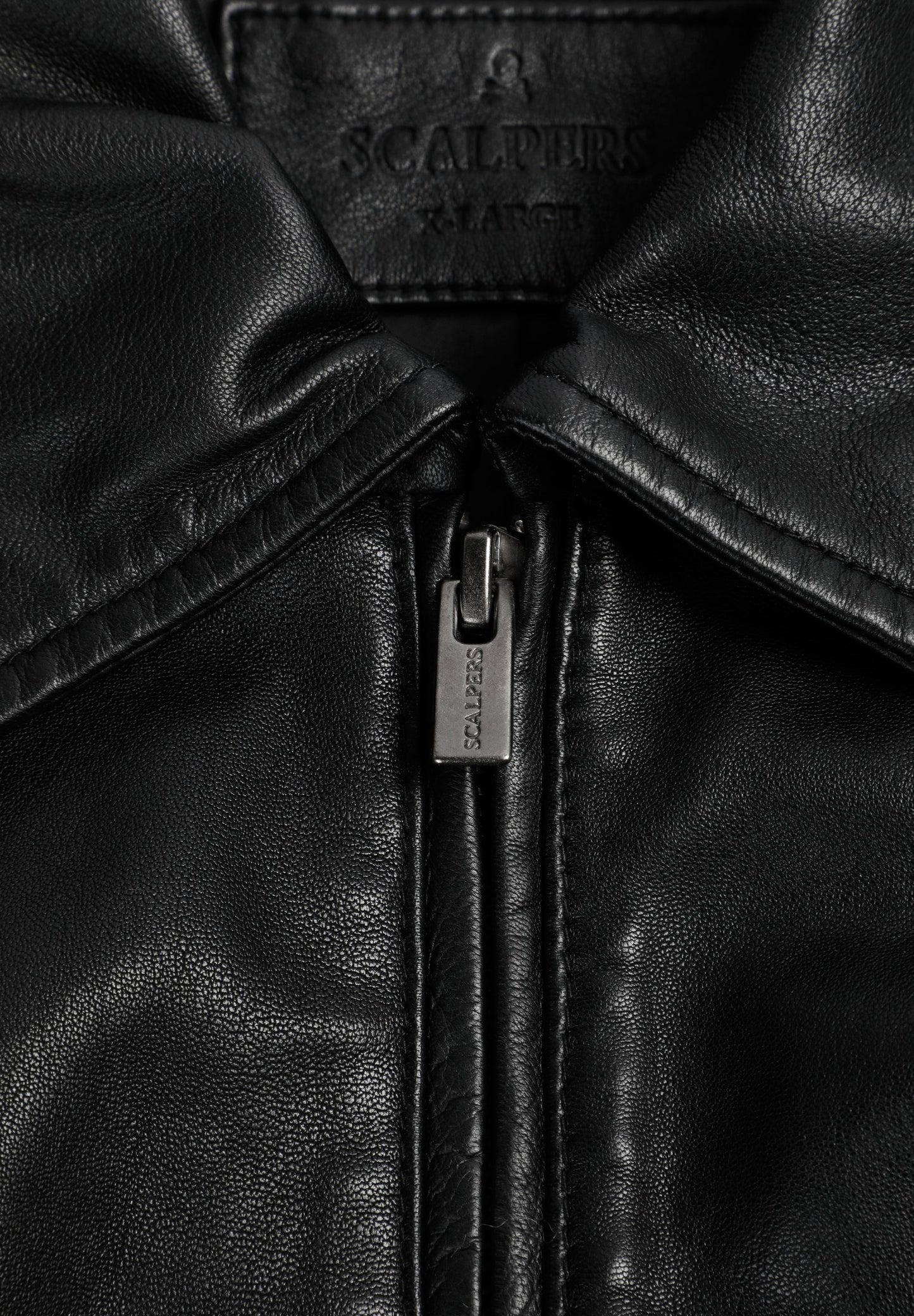 COLLARED LEATHER JACKET